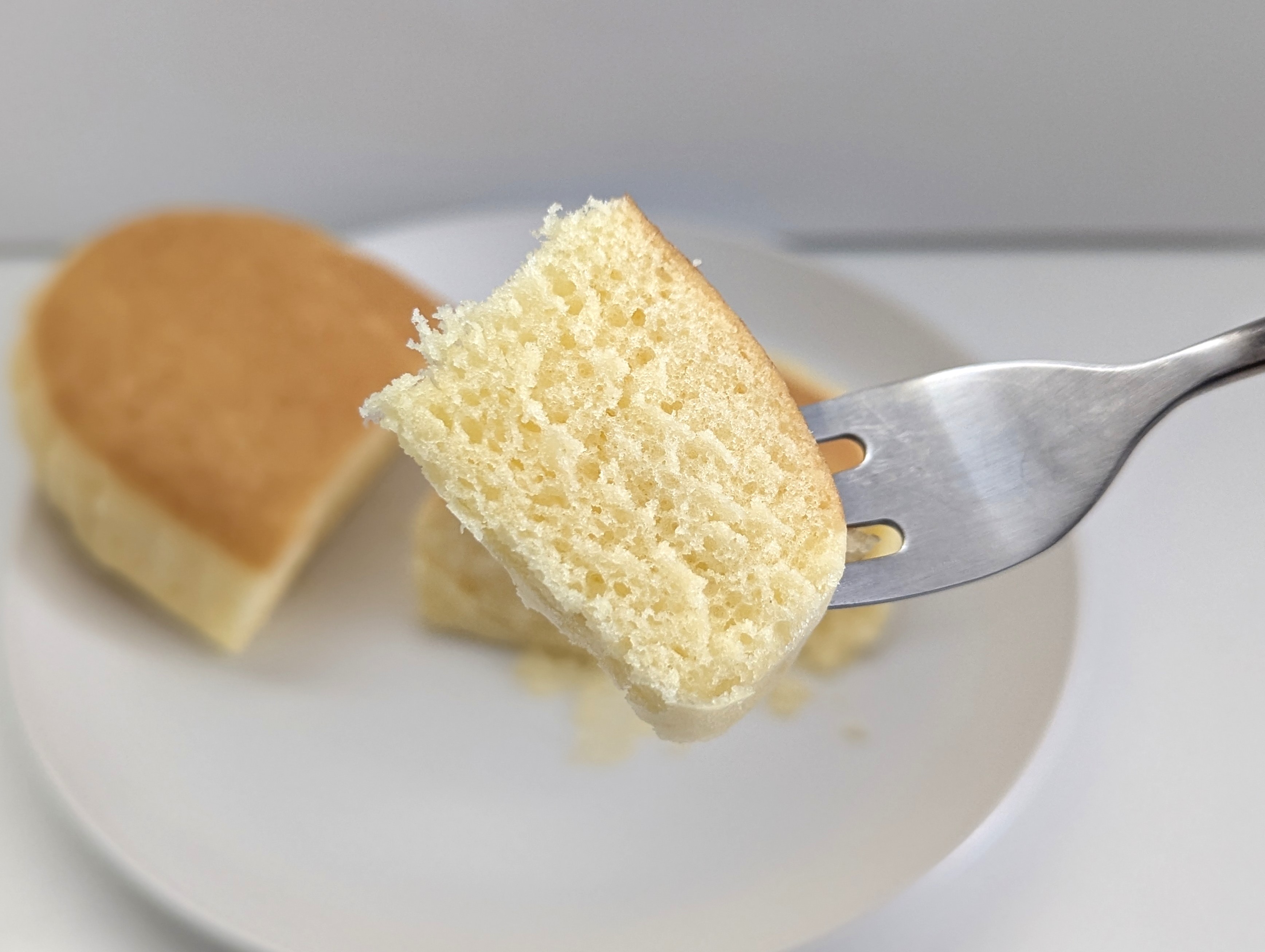 ファミリーマート、なめらかチーズ蒸しケーキ (12)
