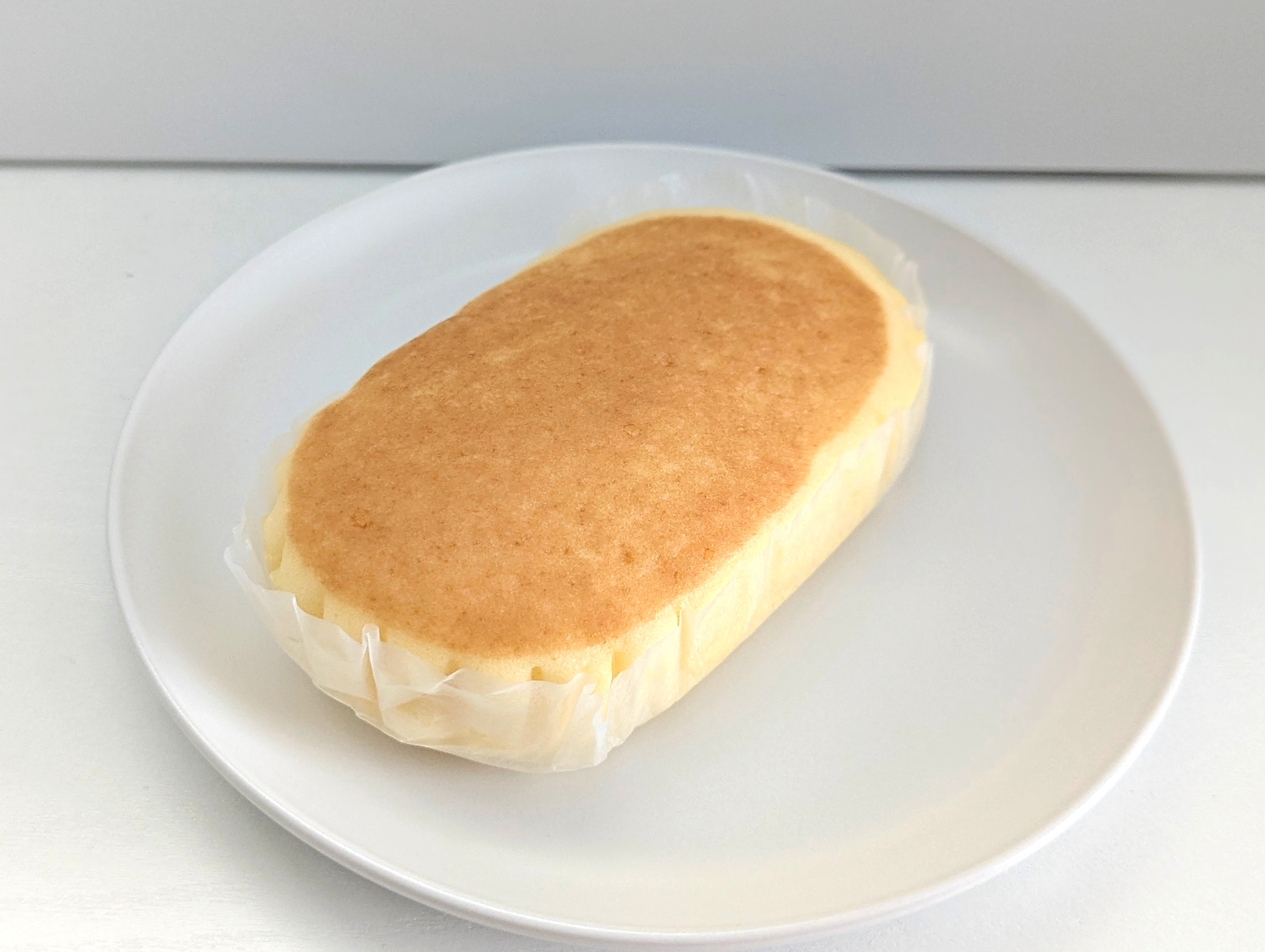 ファミリーマート、なめらかチーズ蒸しケーキ (3)