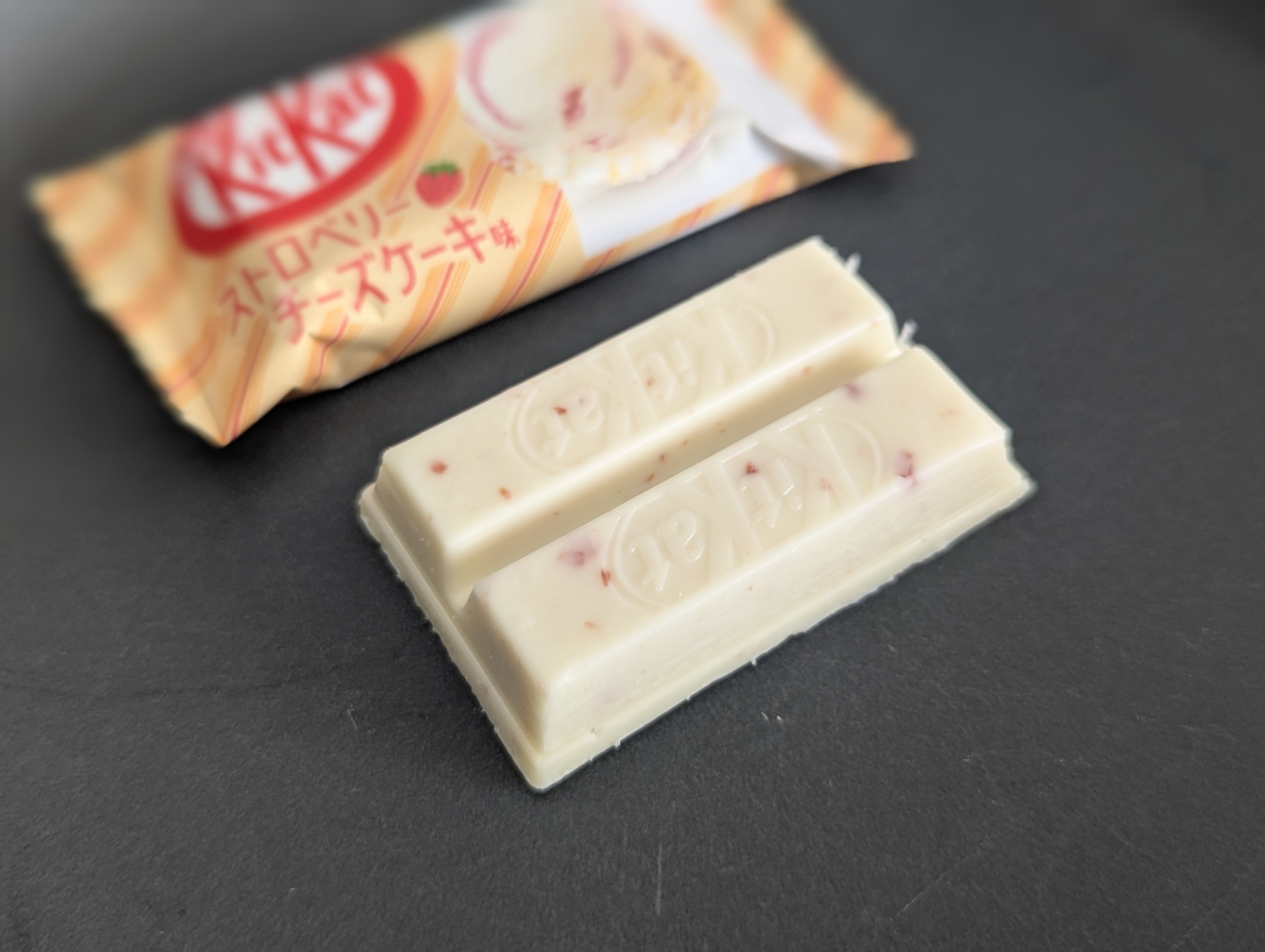 キットカット、ストロベリーチーズケーキ味 (33)