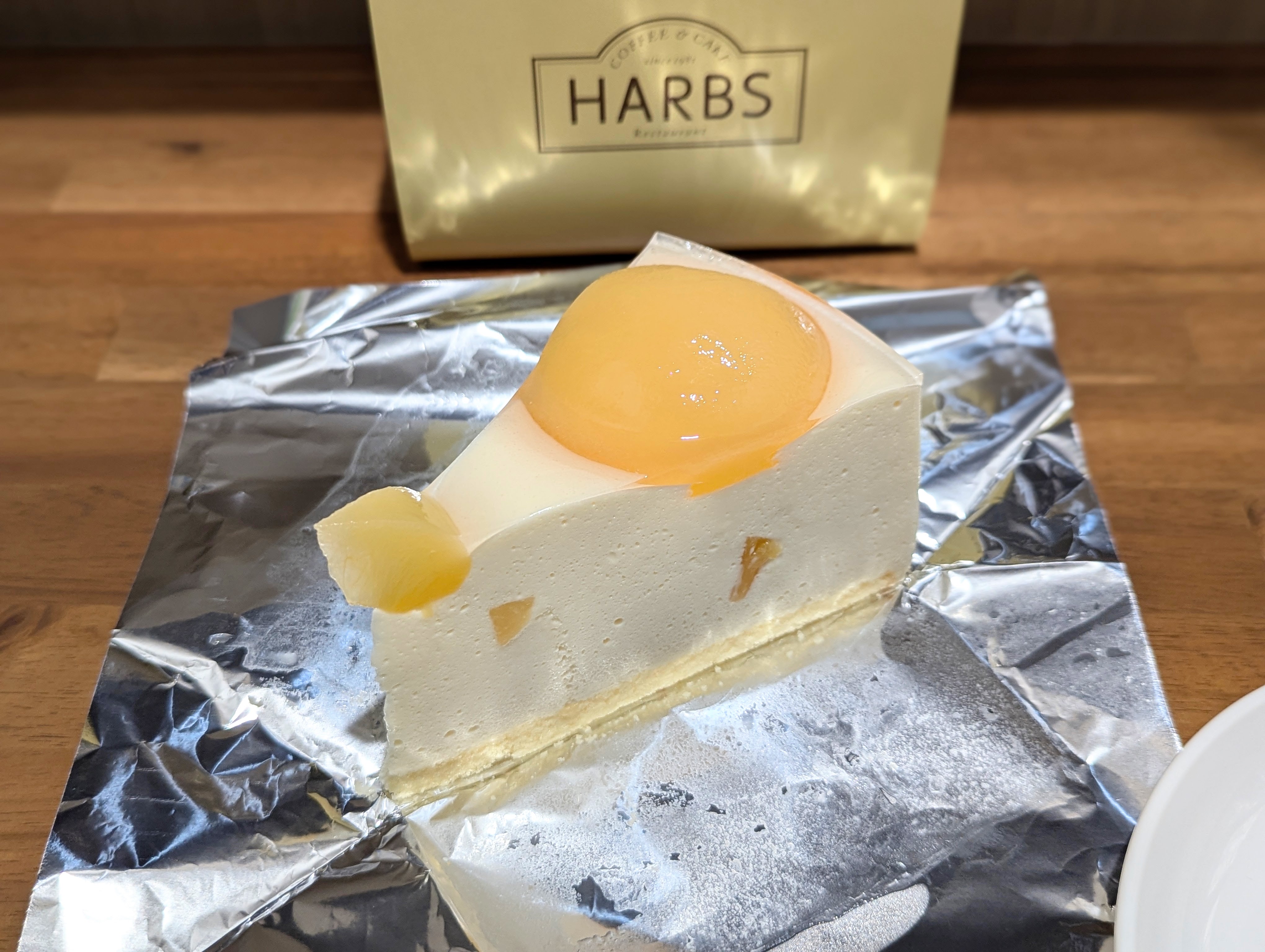 ハーブス（HARBS）、白桃のレアチーズケーキの写真 (1)