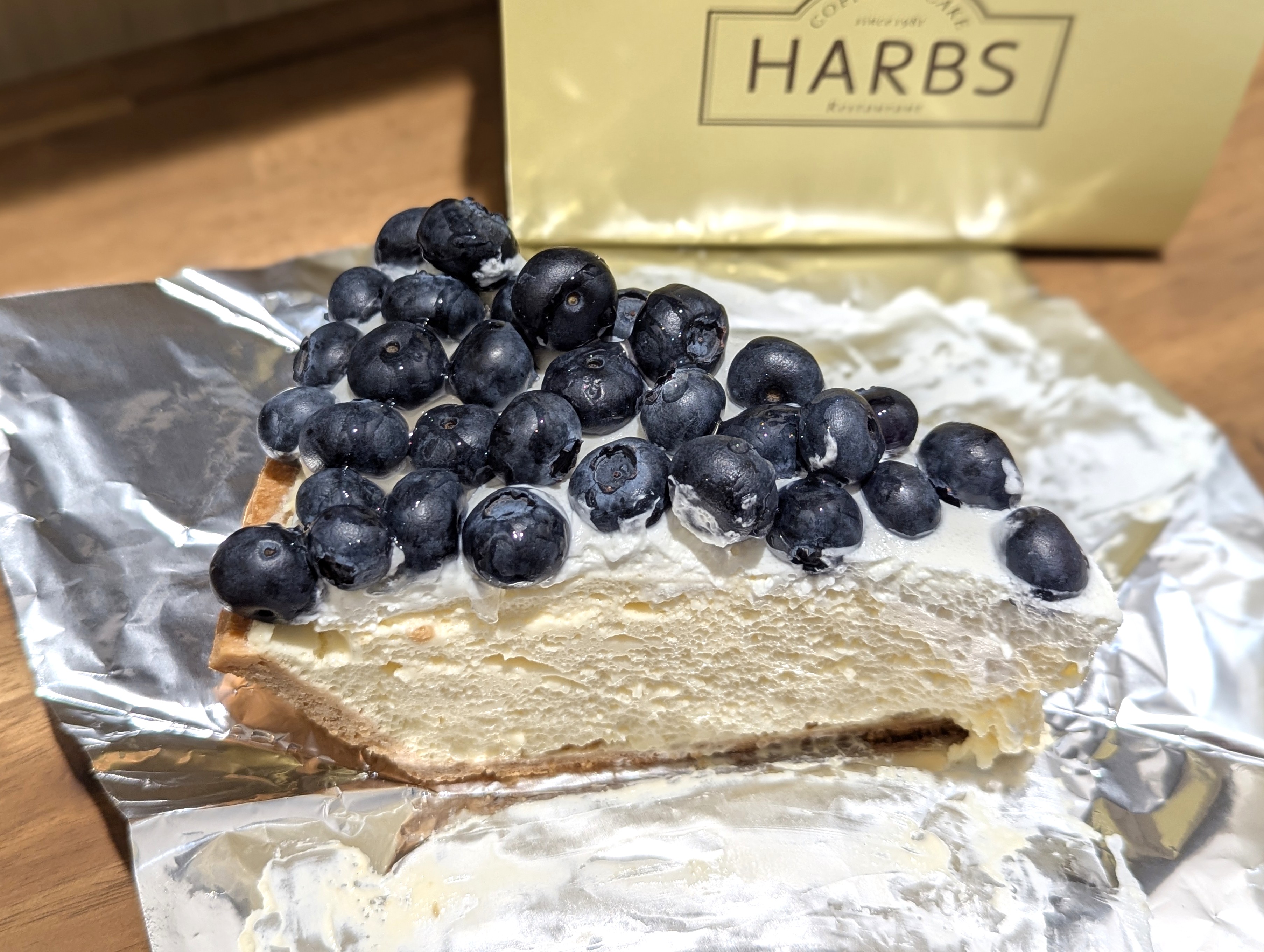 ハーブス（HARBS）ブルーベリーチーズタルトの写真 (6)