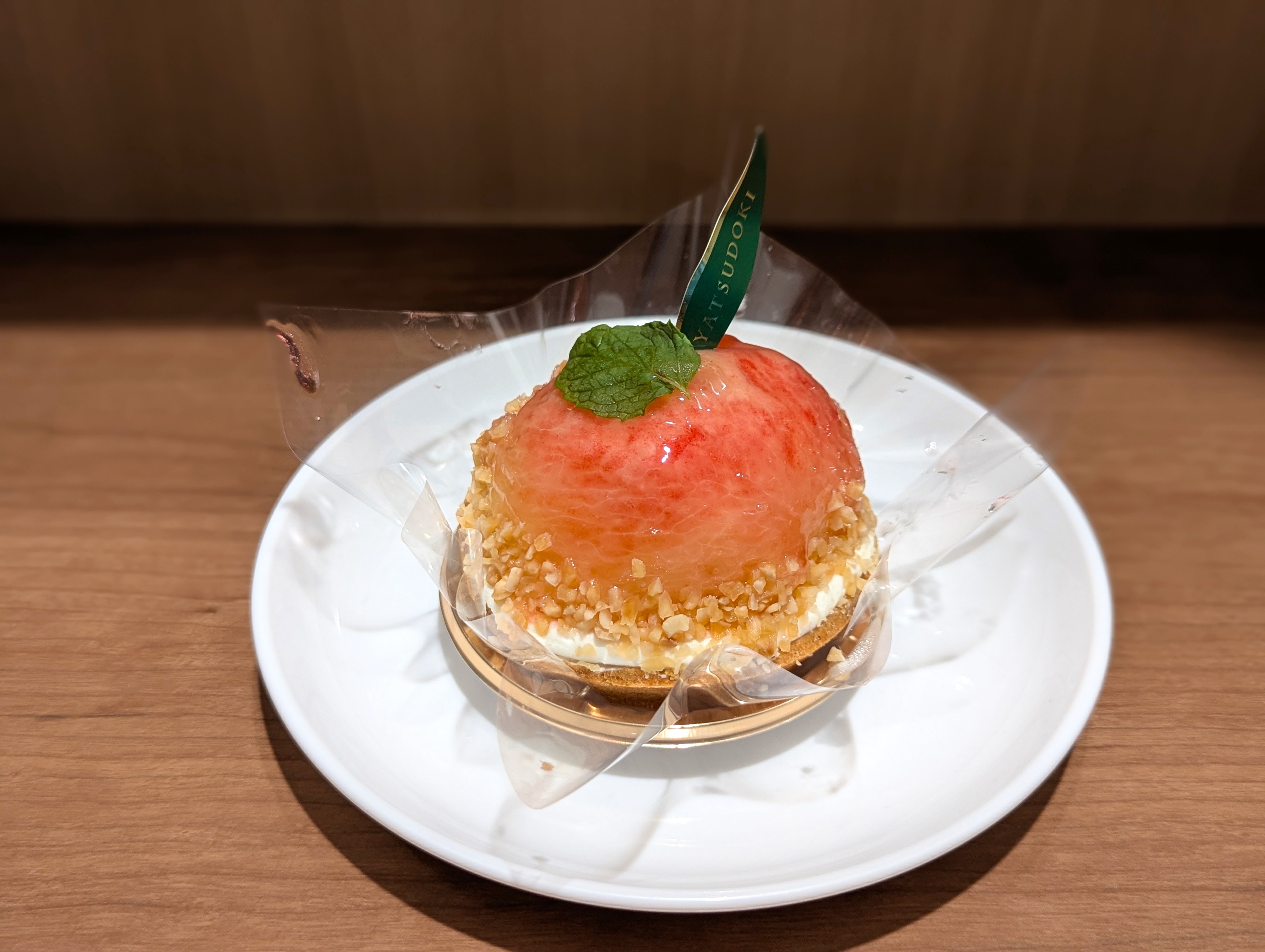 ヤツドキ、山梨県産完熟桃のまんまるフロマージュタルト (2)