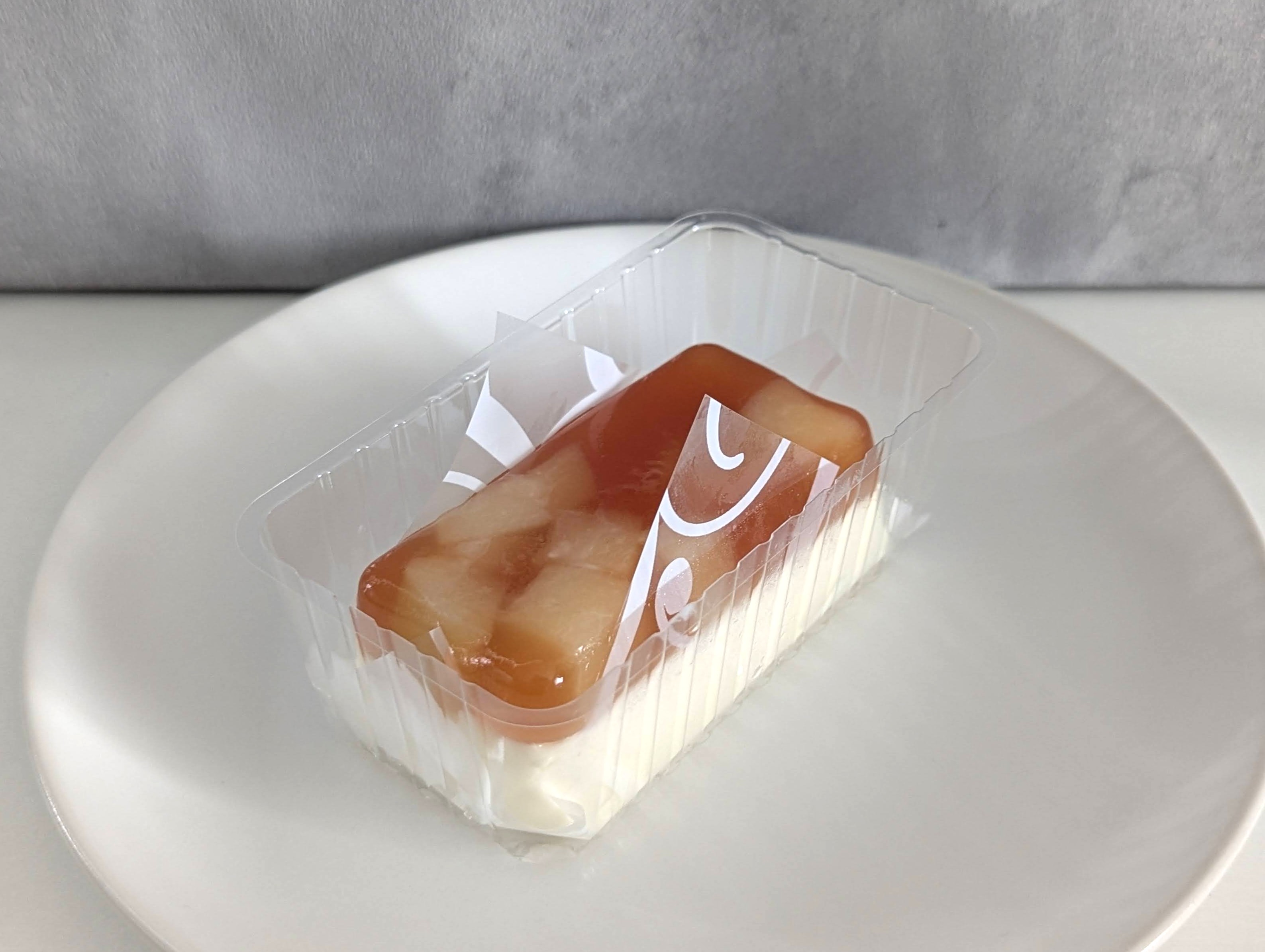 ローソン、桃のレアチーズケーキ (10)