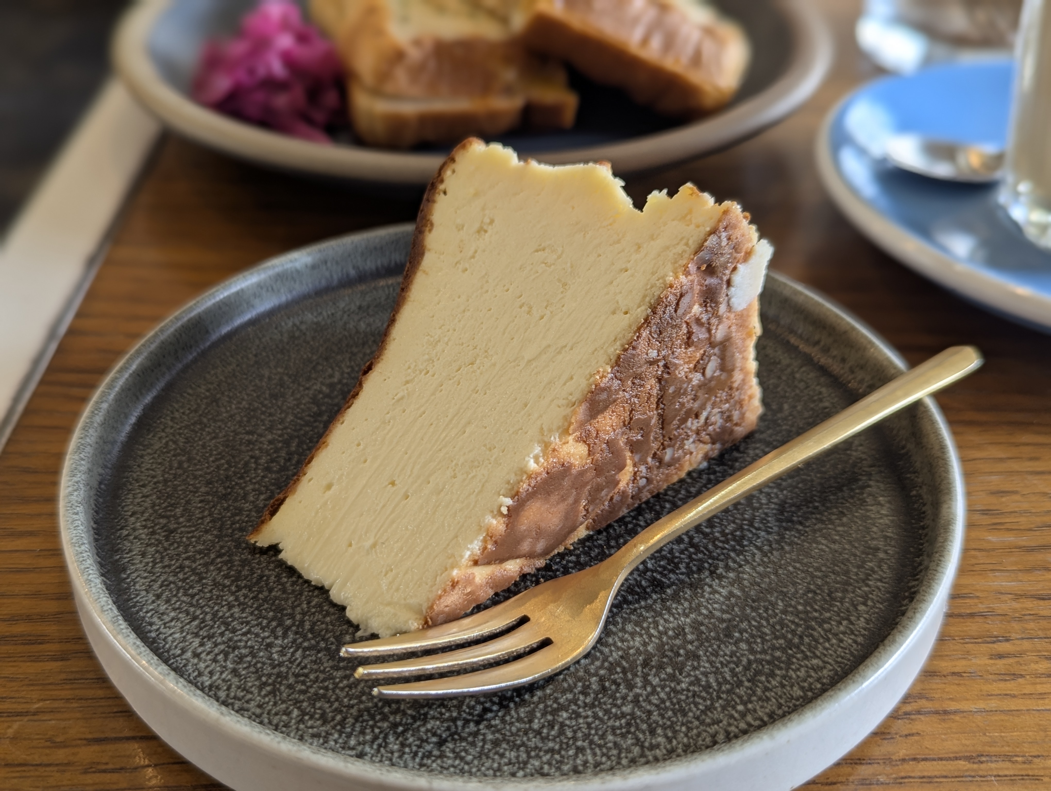 上町 YOUR DAILY COFFEE （ユア デイリー コーヒー） バスクチーズケーキ (5)
