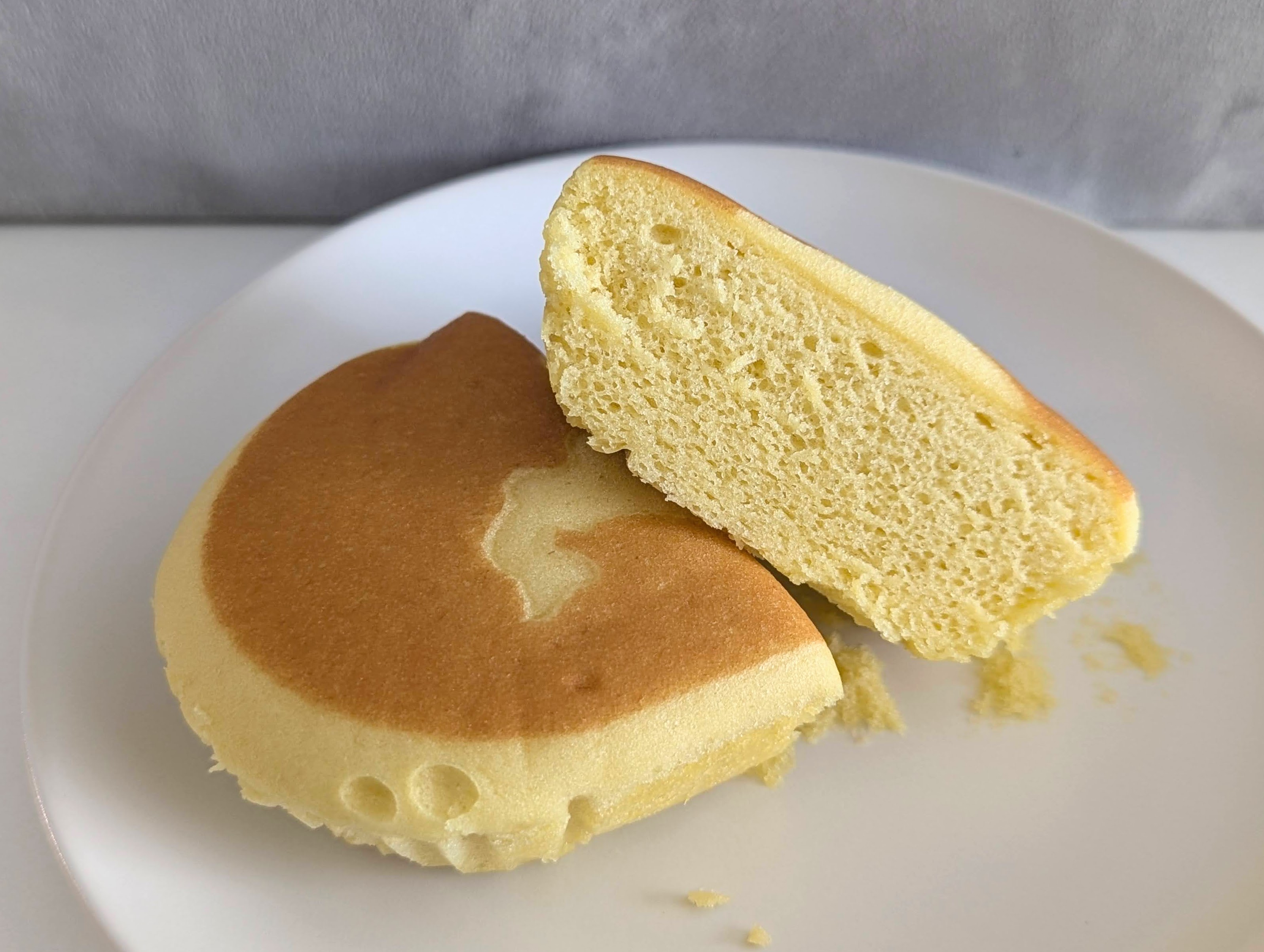 山崎製パン、北海道チーズ蒸しケーキ、完熟バナナ (11)