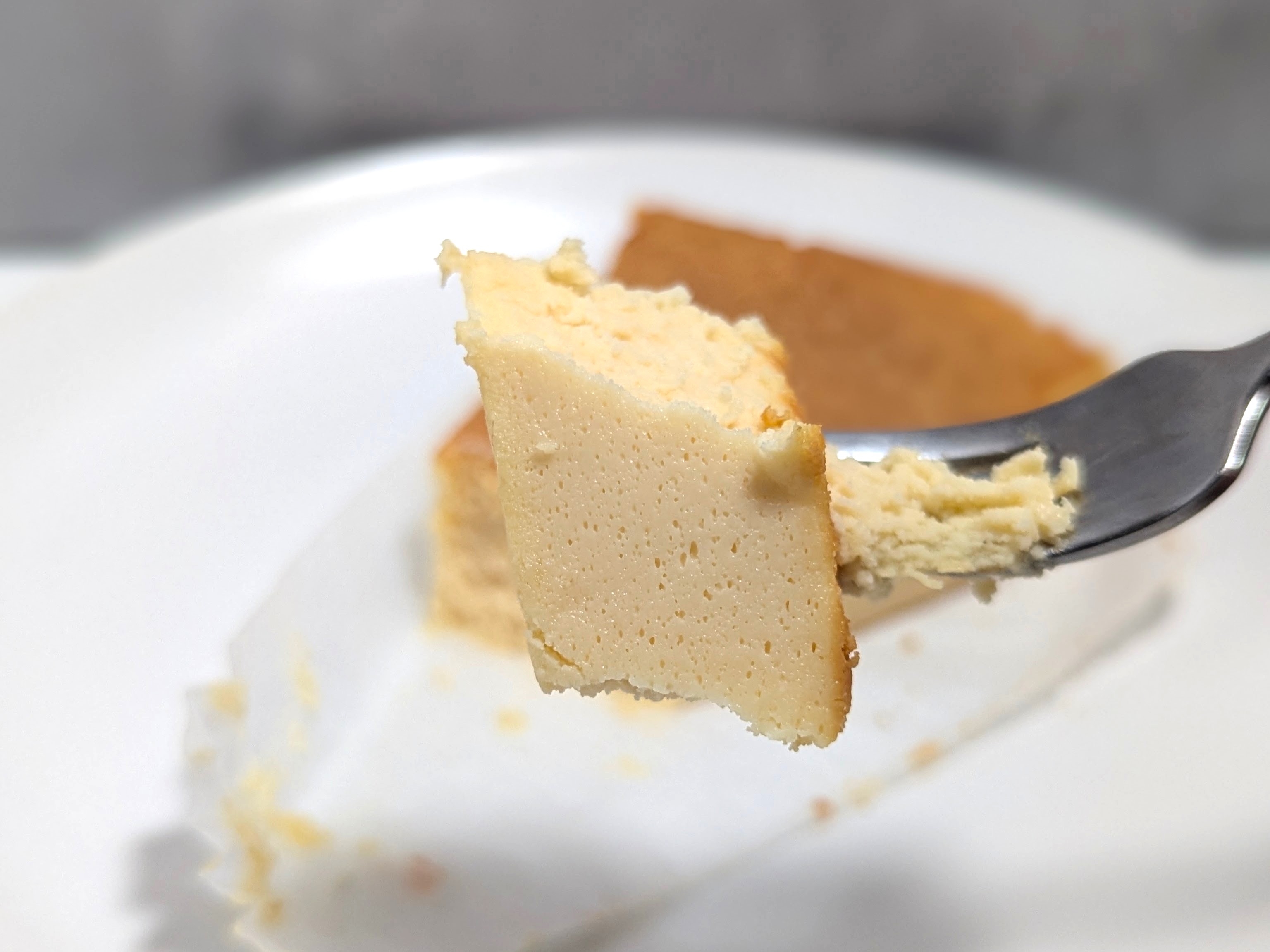 セブンイレブン、かじるベイクドチーズケーキ (15)