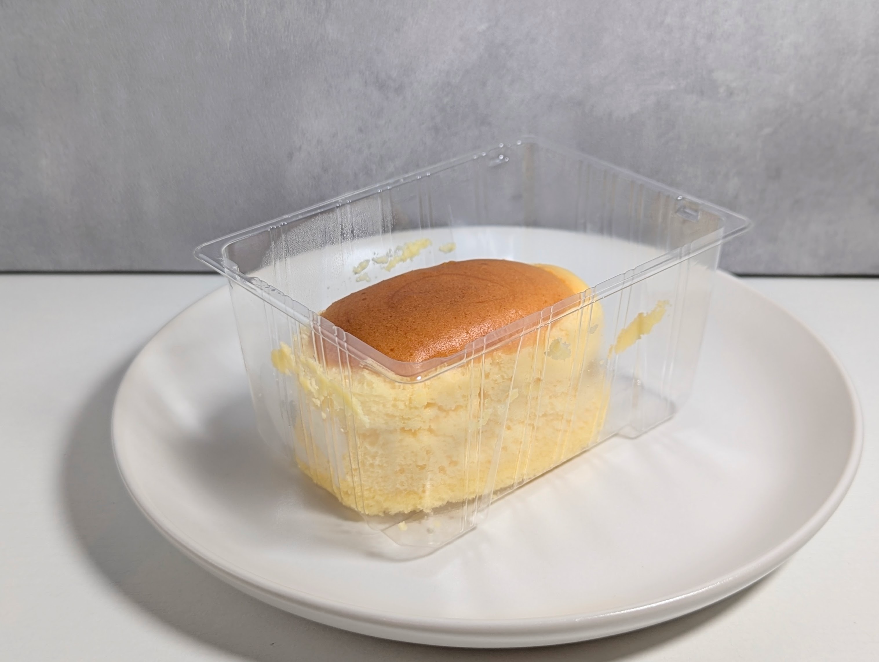 ファミリーマート、ふわしゅわチーズスフレ（レモンソース入り） (7)
