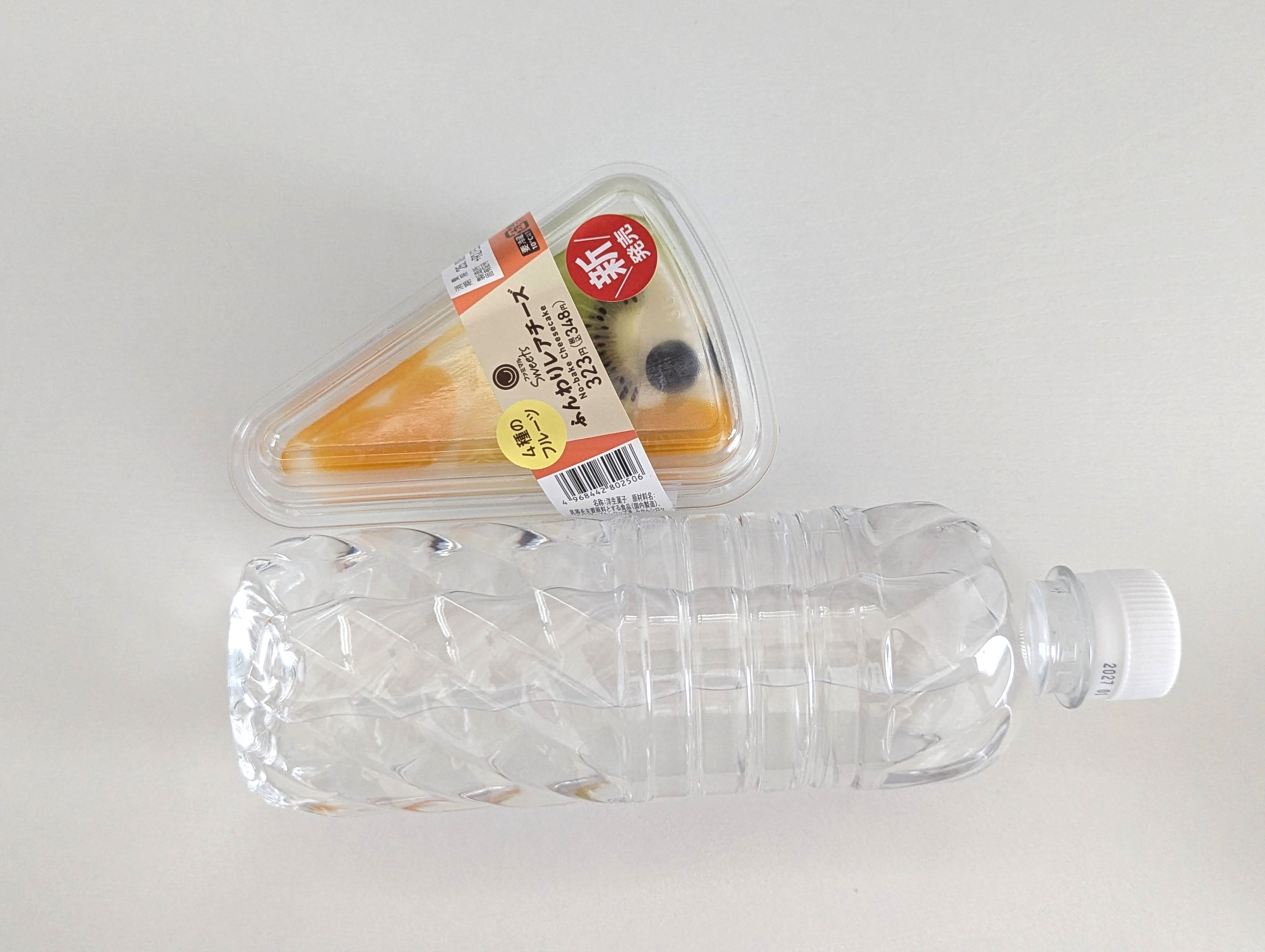 ファミリーマート、ふんわりレアチーズ (2)