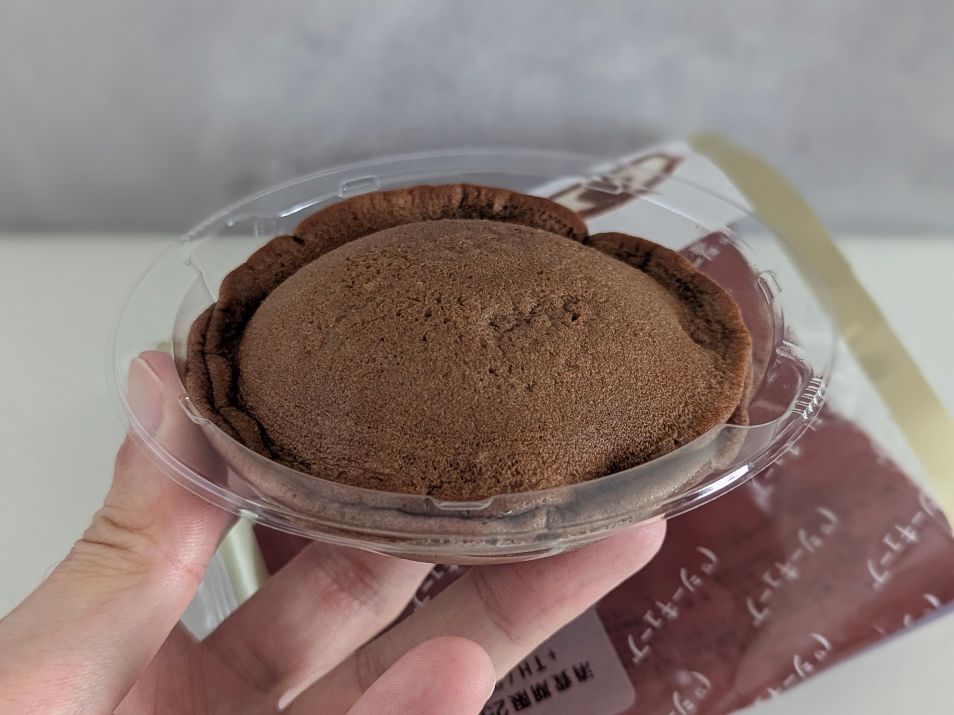 ローソン、ティラミスどらもっち (1)