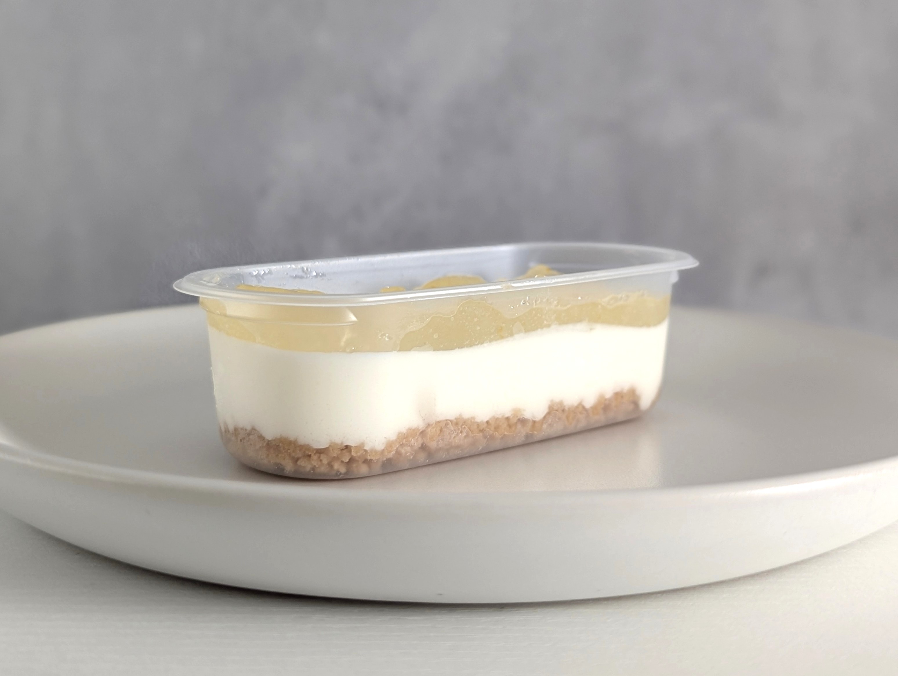 ローソン、爽やかレモンのレアチーズケーキ (8)