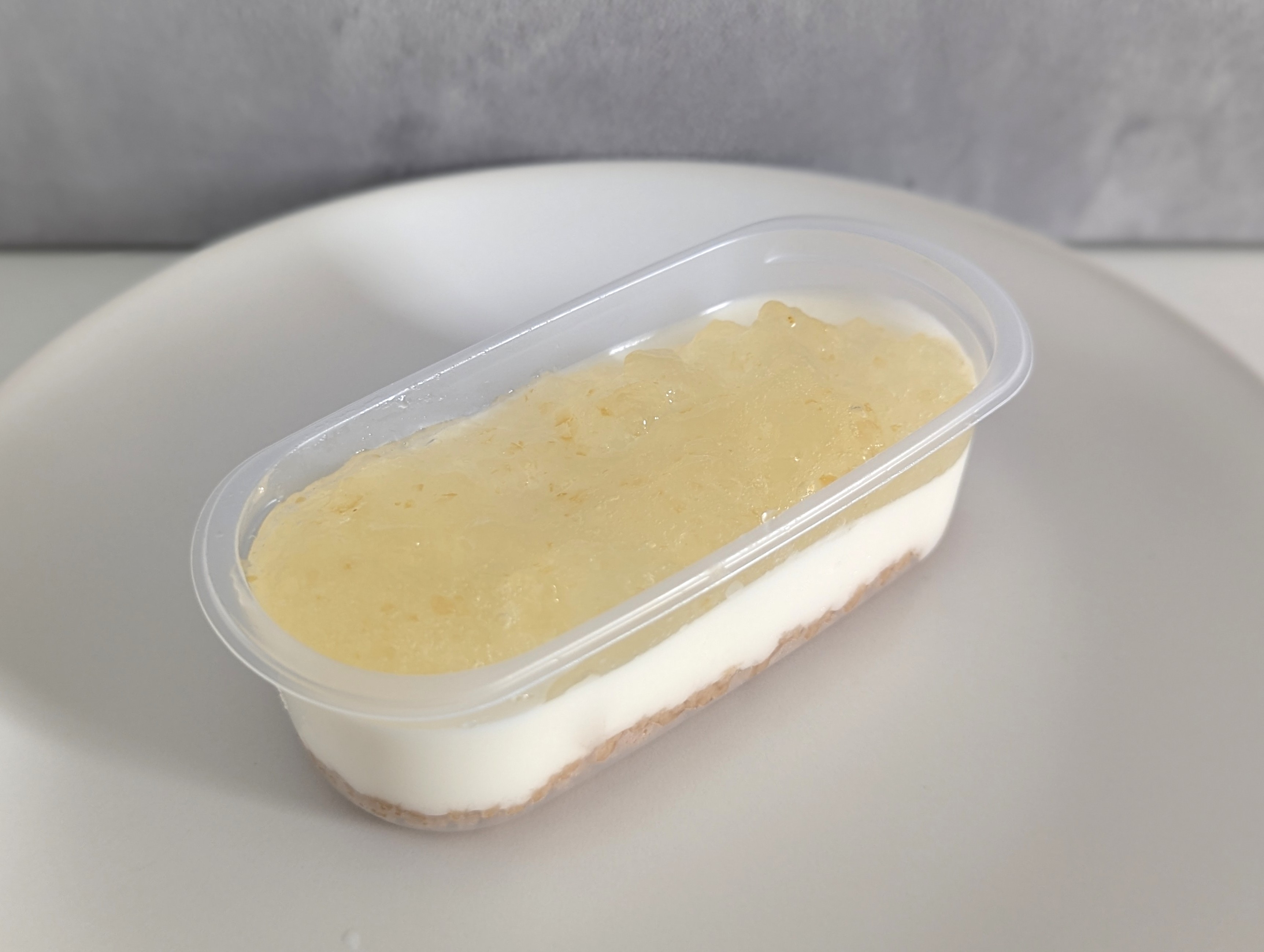 ローソン、爽やかレモンのレアチーズケーキ (8)