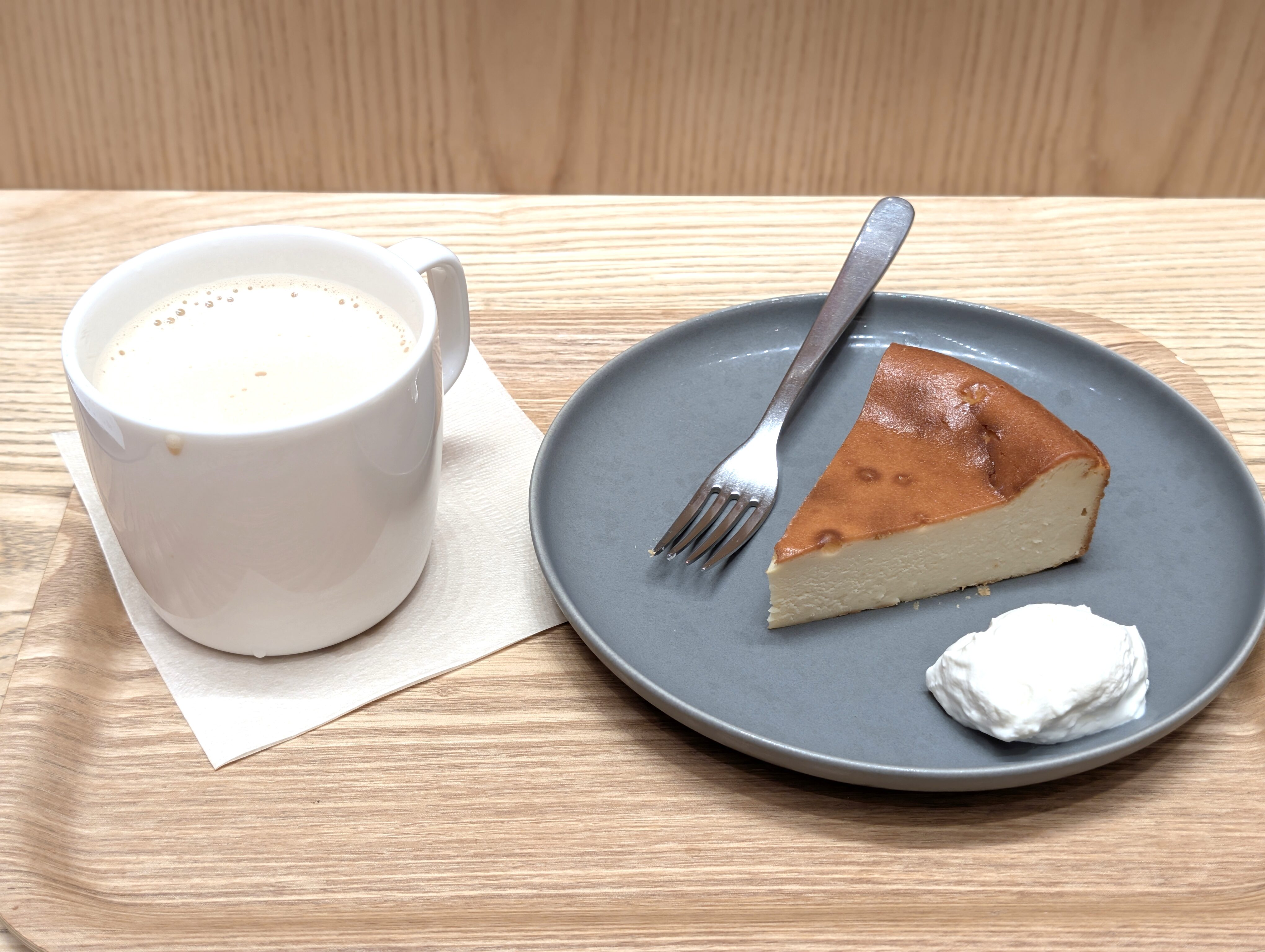 Café＆Meal MUJI（無印良品のカフェ）、チーズケーキ (9)