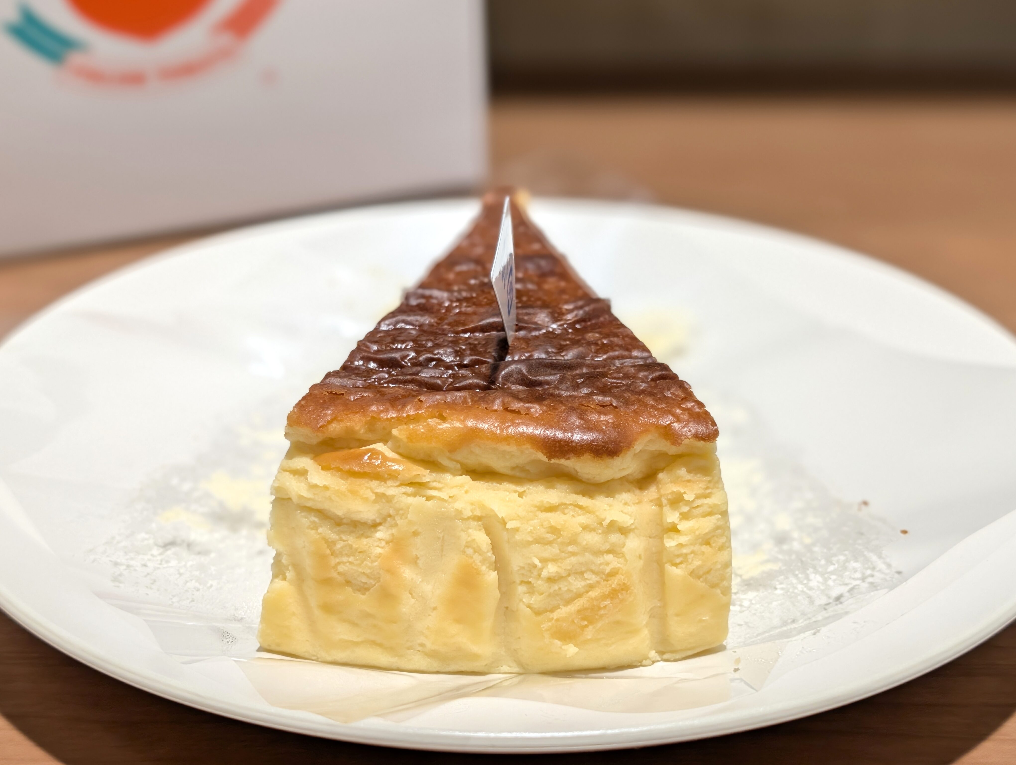 イタリアントマトカフェジュニア、バスクチーズケーキ (14)