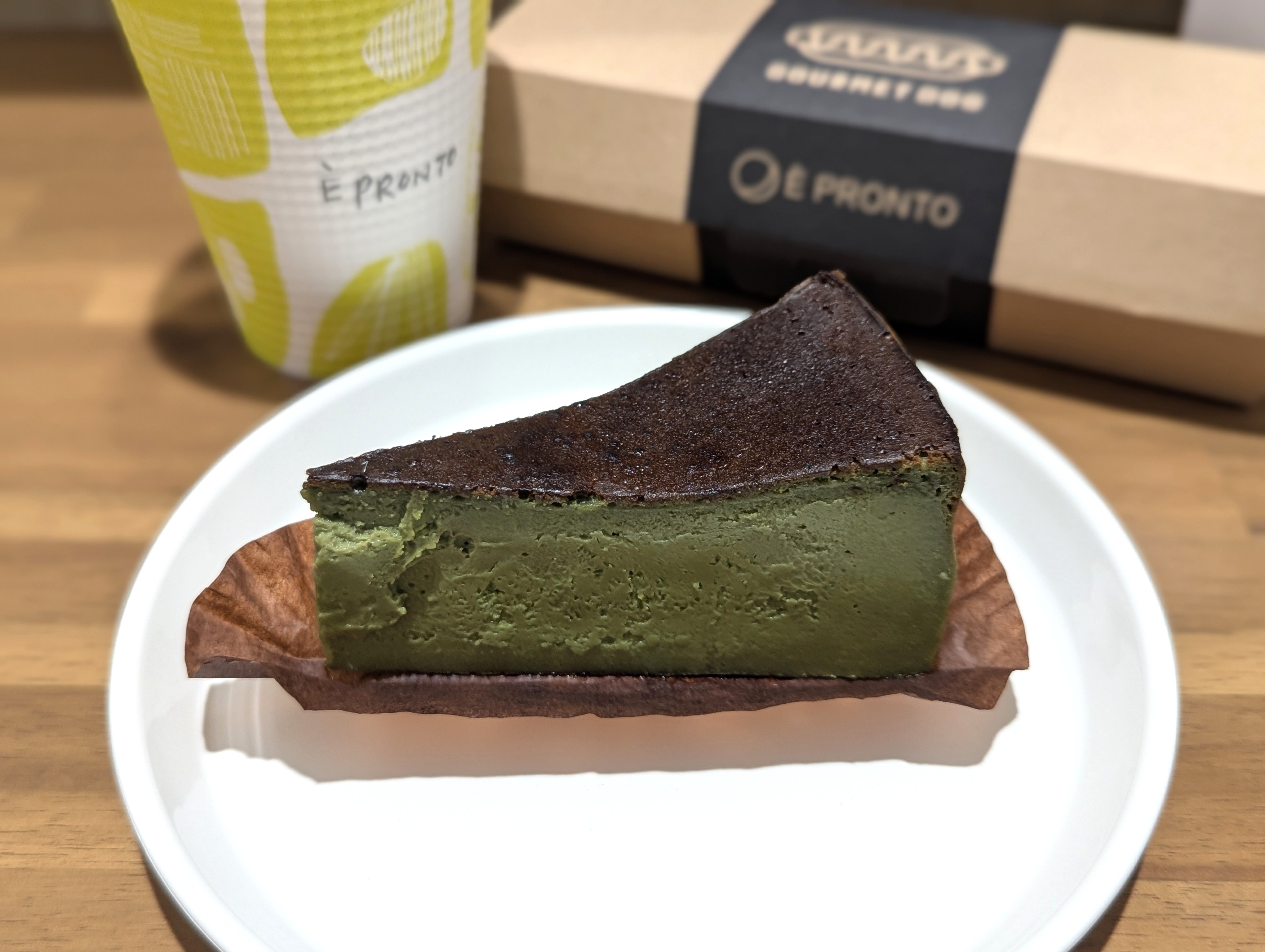 プロント、宇治抹茶のバスクチーズケーキ (22) - コピー