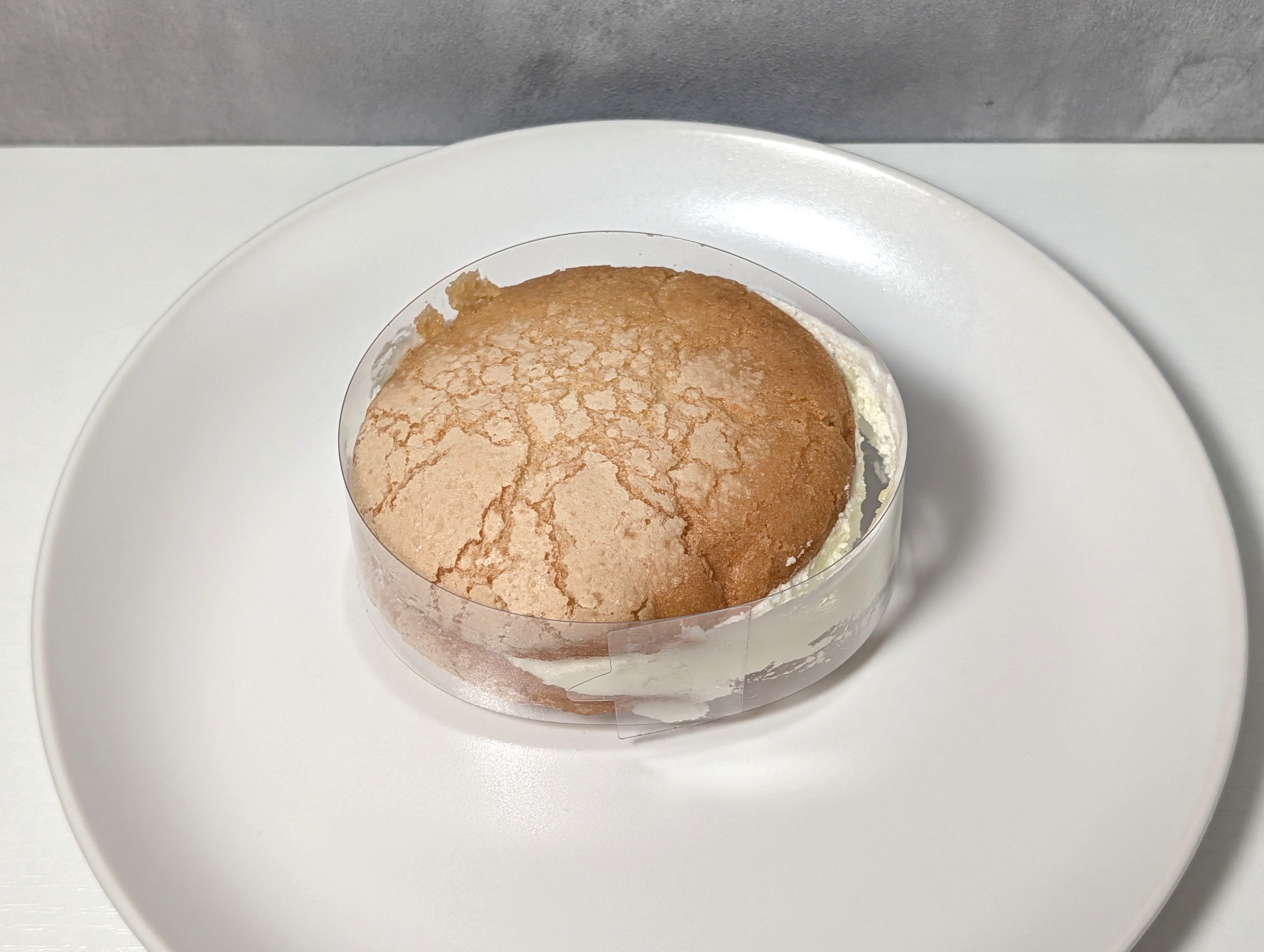 山崎製パン、クリームたっぷり生ブッセ、瀬戸内レモンのジャム&チーズクリーム (7)