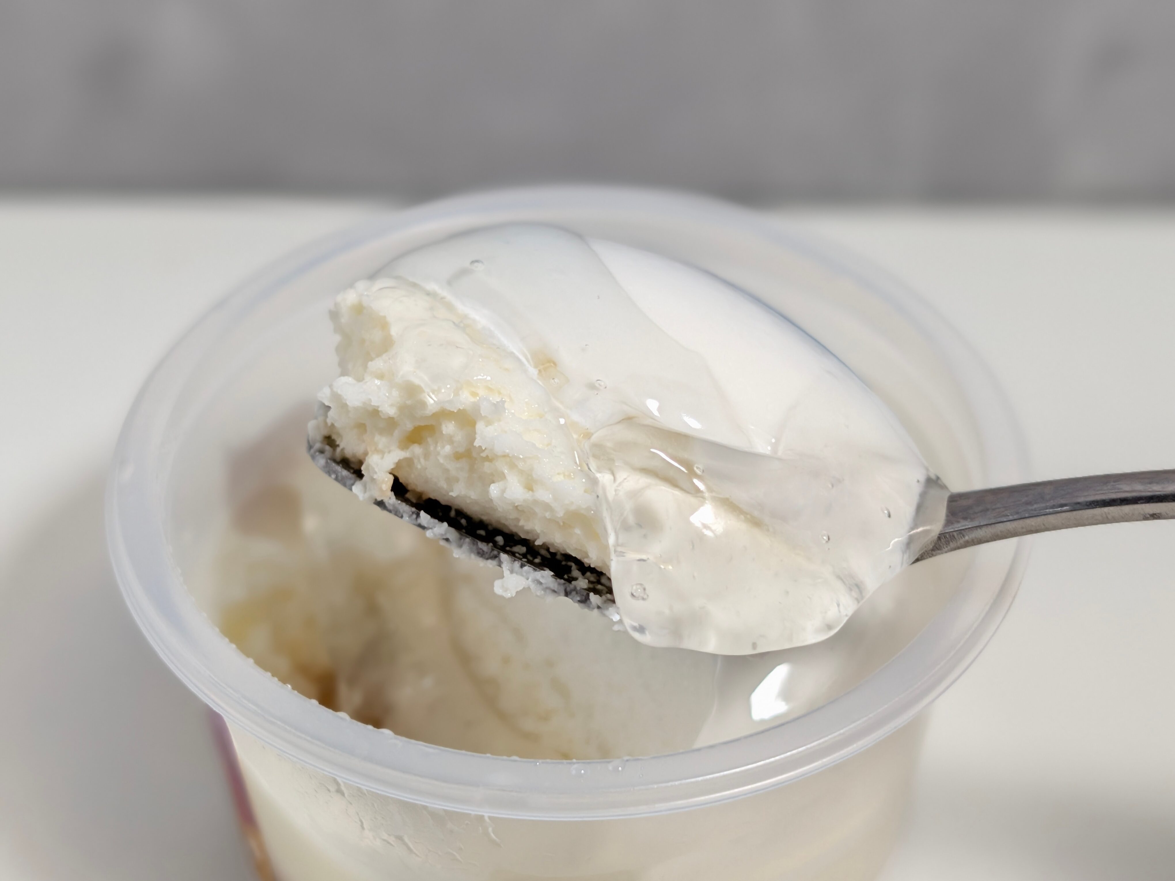 Uchi Café ローソンアイ・レアチーズ (1)