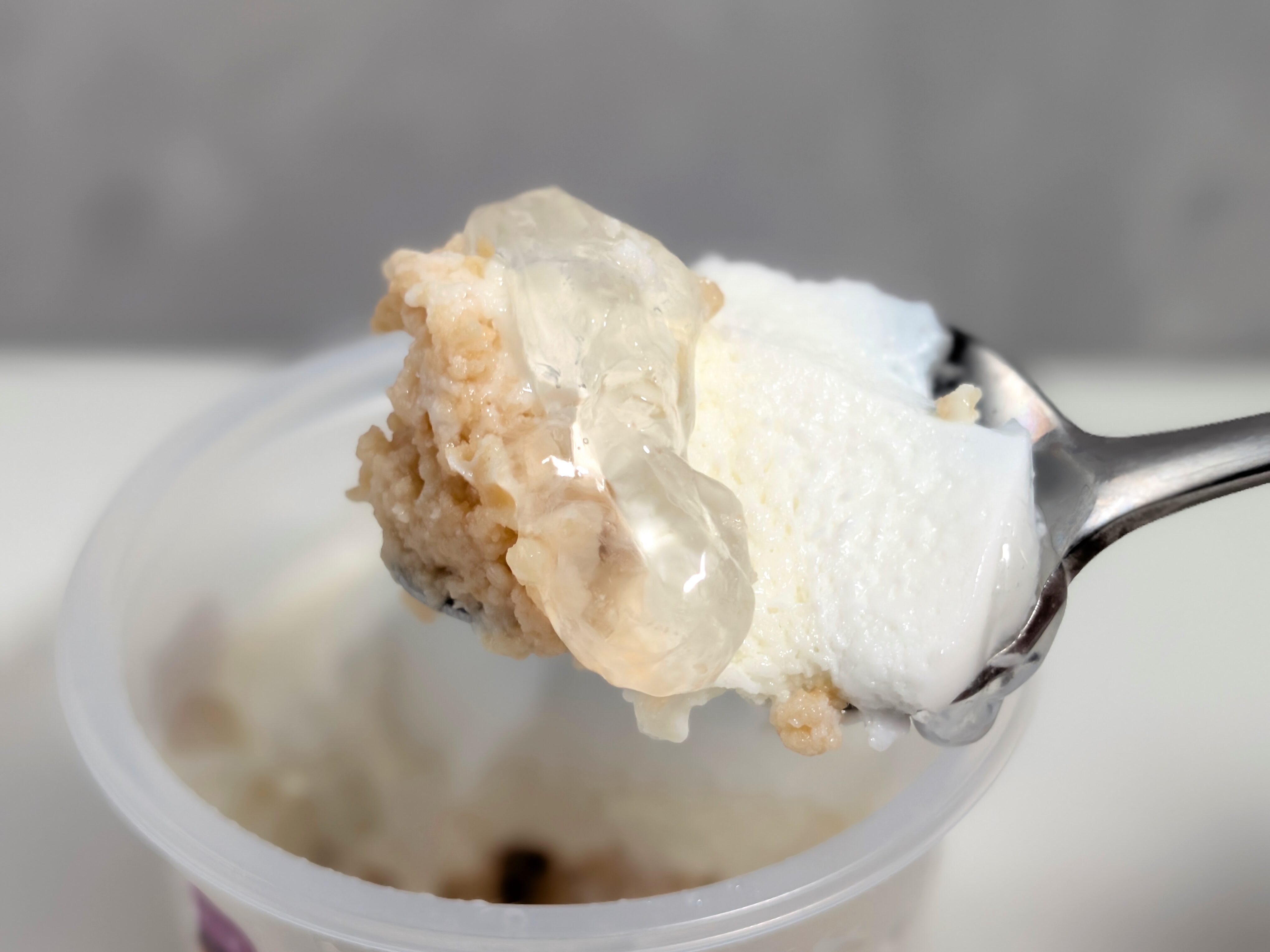 Uchi Café ローソンアイ・レアチーズ (1)