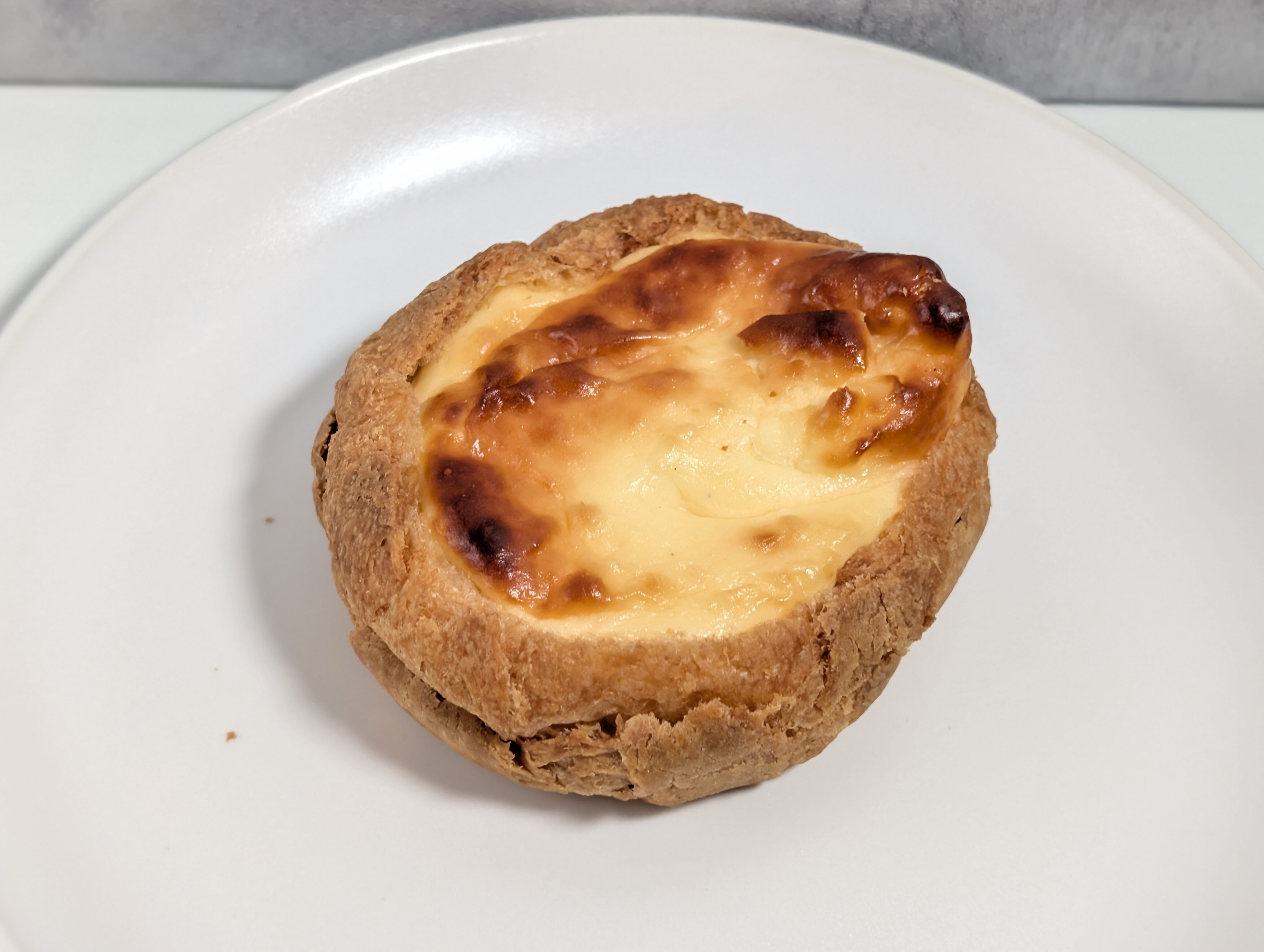 ビアードパパ、濃厚焼きチーズケーキシュー (9)