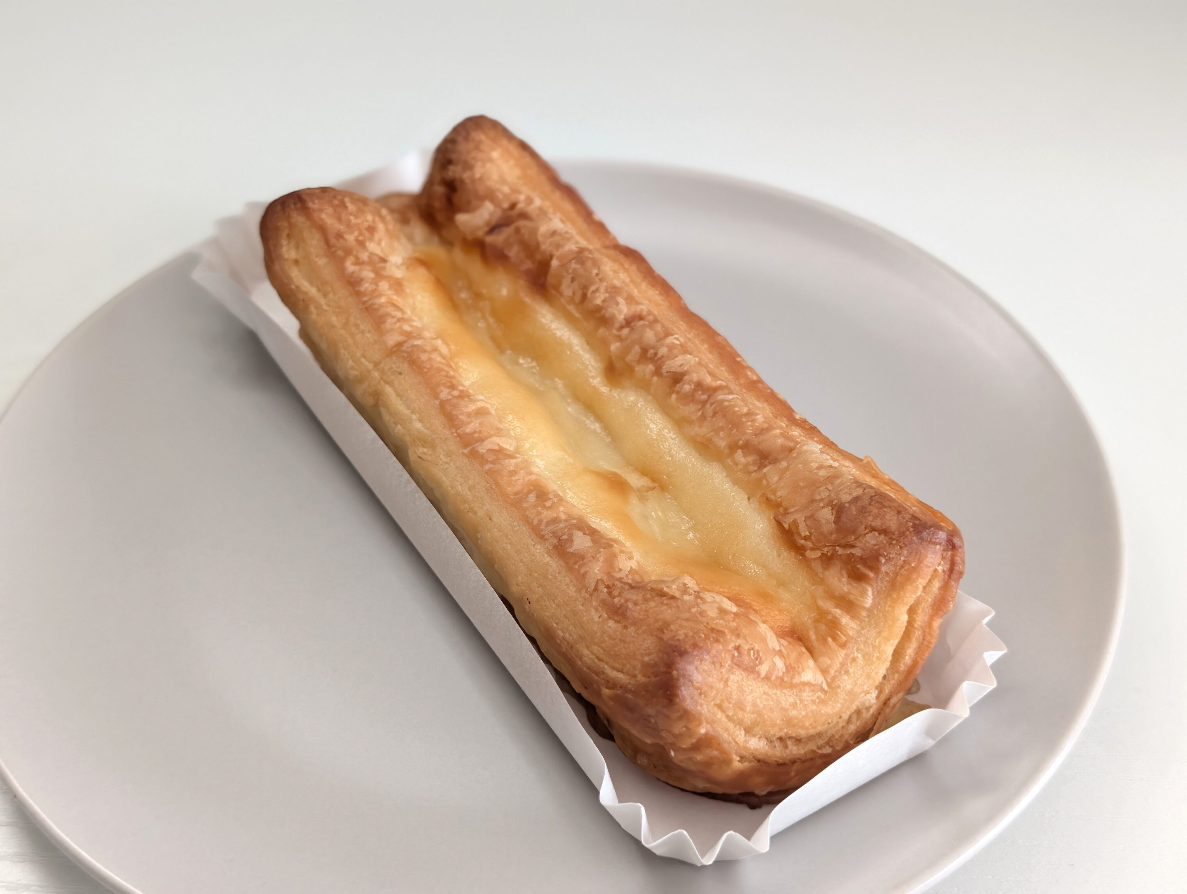 ファミリーマート、チーズケーキデニッシュ×クイニーアマン (16)