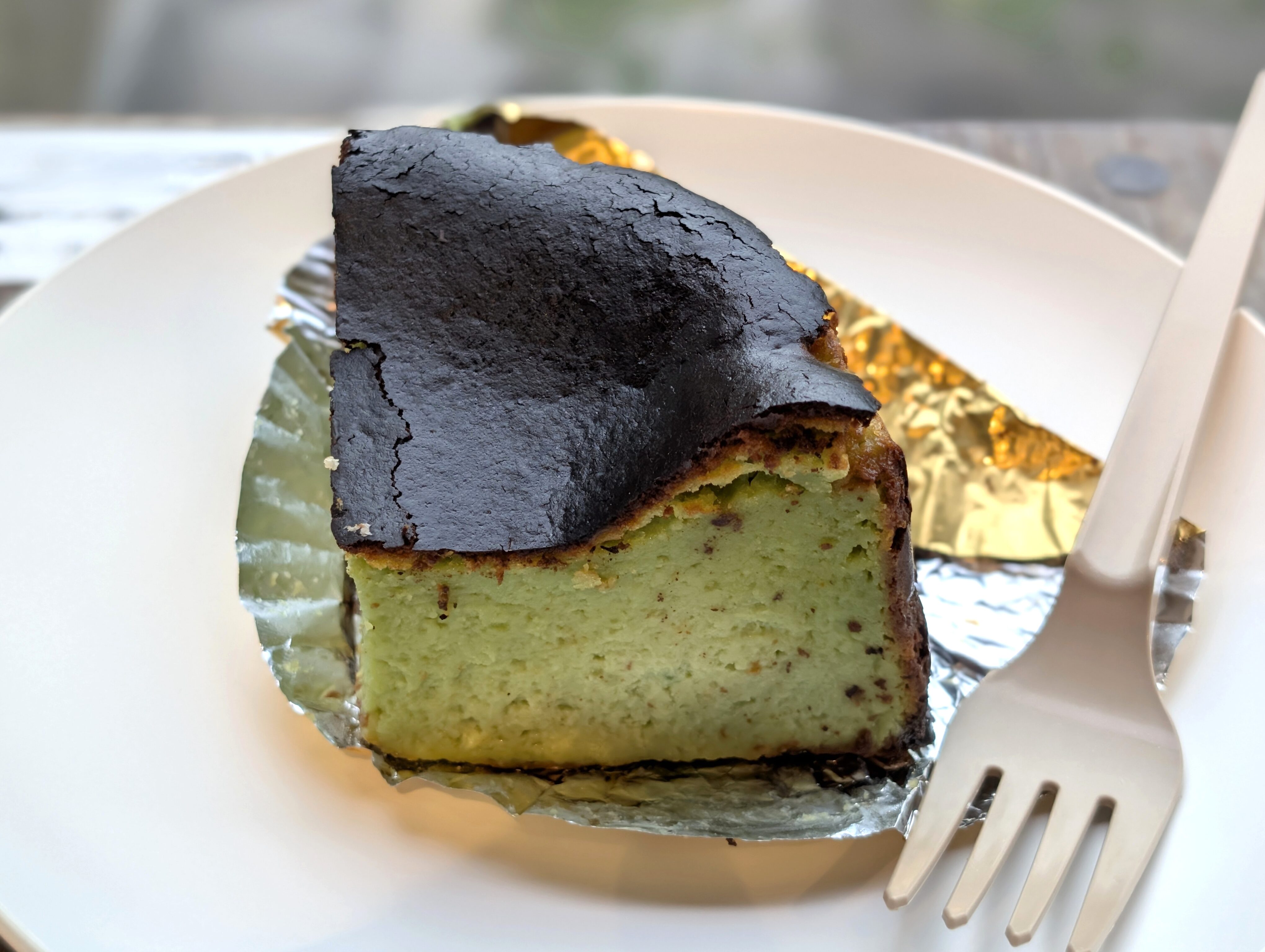 ヴィドフランス バスクチーズケーキピスタチオ (7)