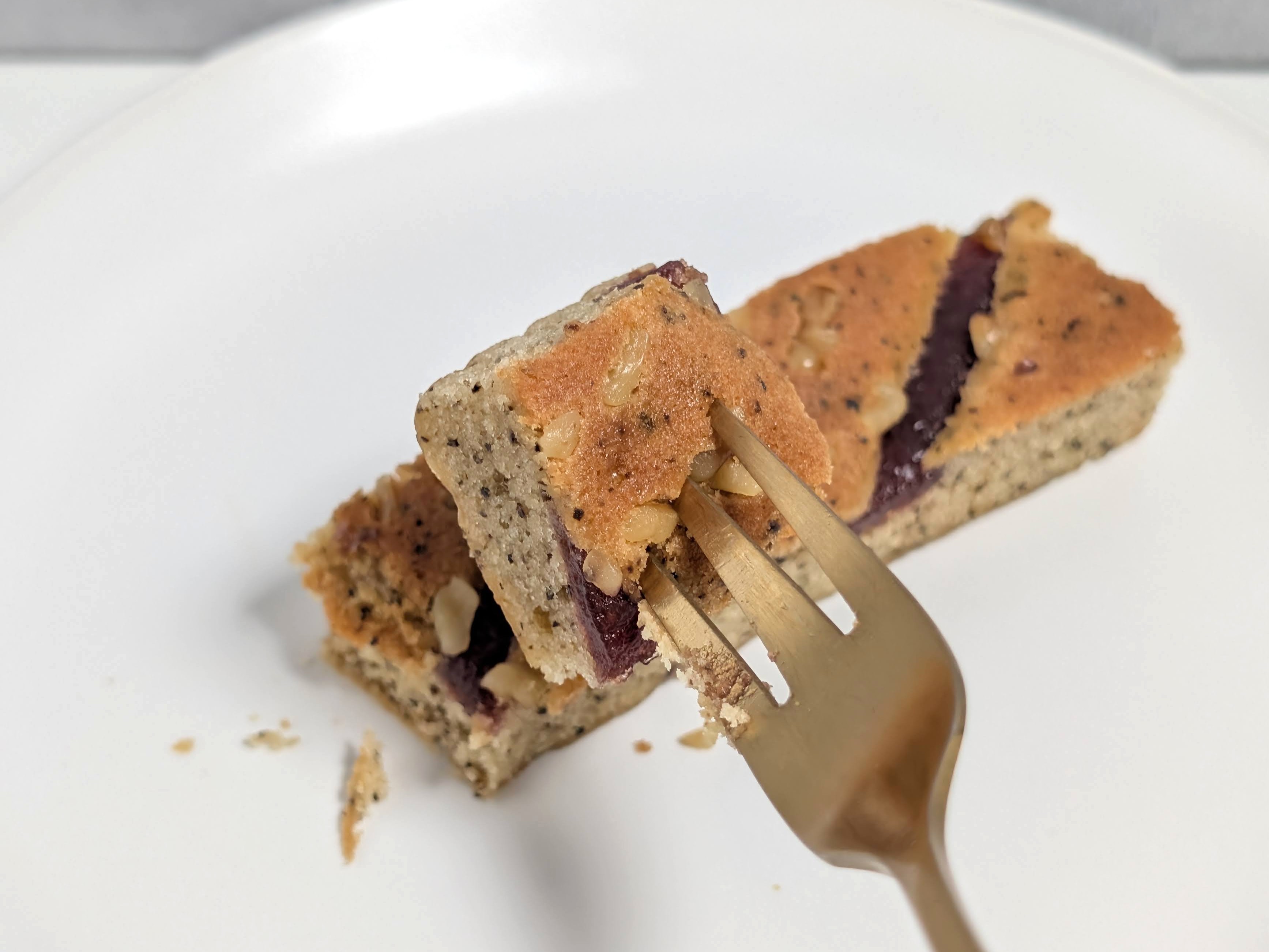 【無印良品】「不揃いチーズケーキ 紅茶＆ラズベリー」