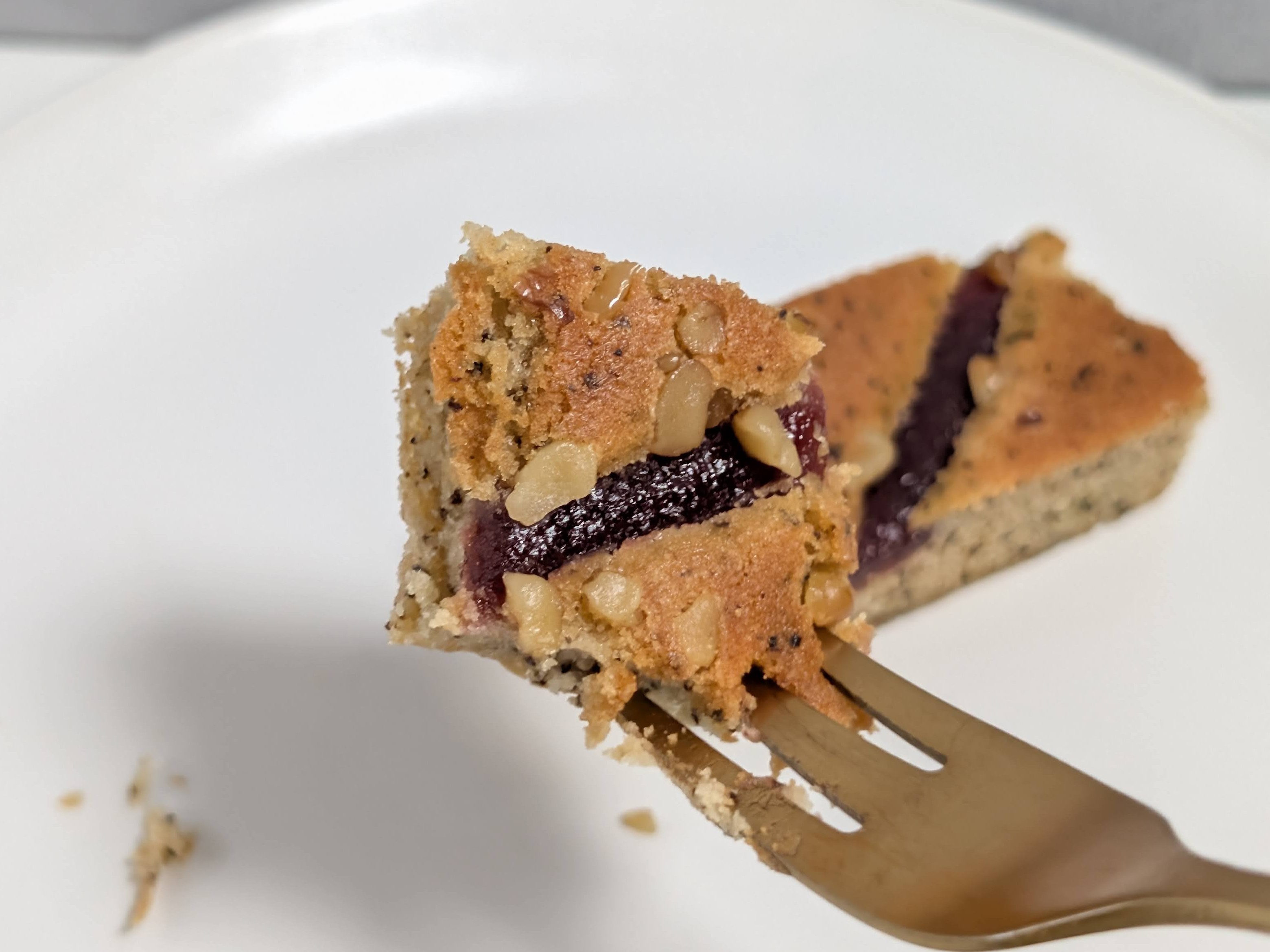 【無印良品】「不揃いチーズケーキ 紅茶＆ラズベリー」