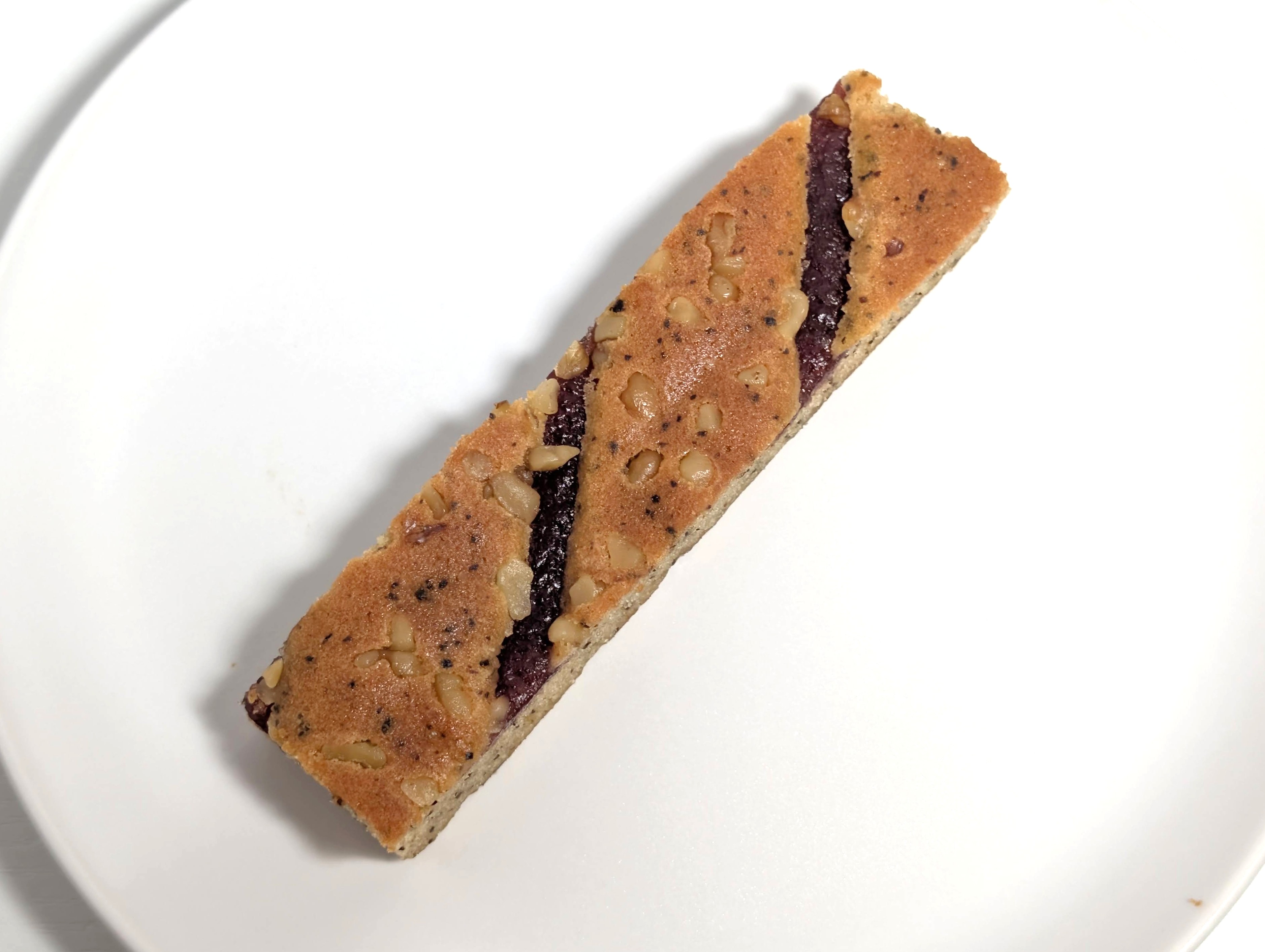 【無印良品】「不揃いチーズケーキ 紅茶＆ラズベリー」