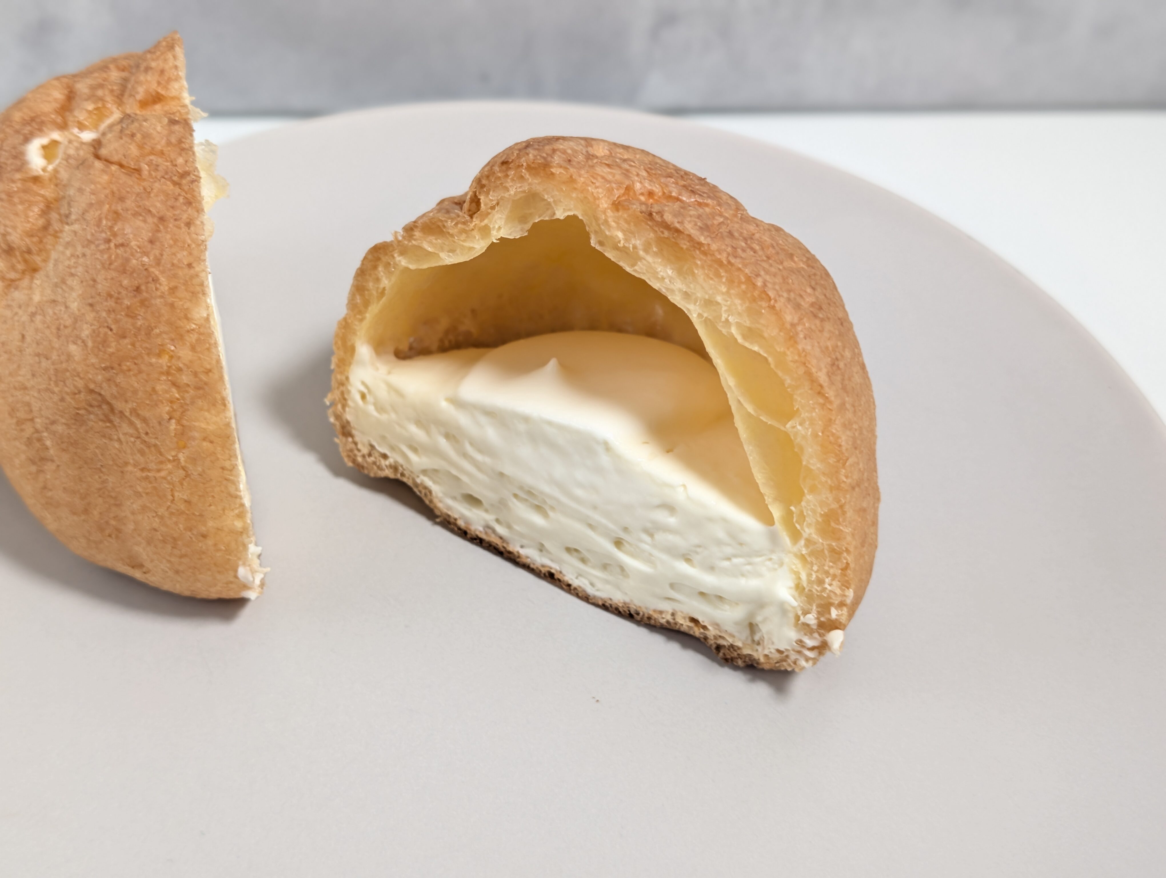 モンテール 濃厚フロマージュシュークリーム (12)