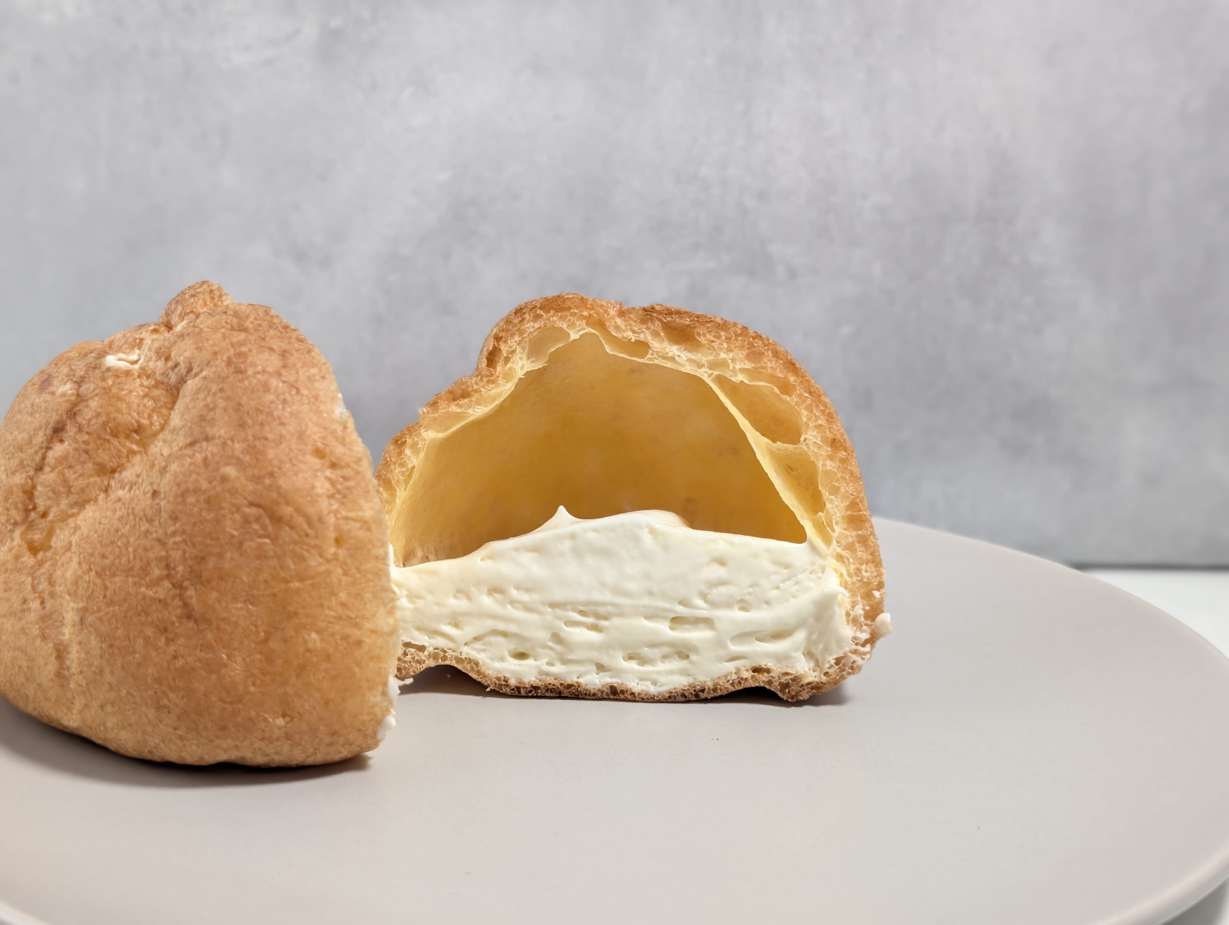 モンテール 濃厚フロマージュシュークリーム (12)