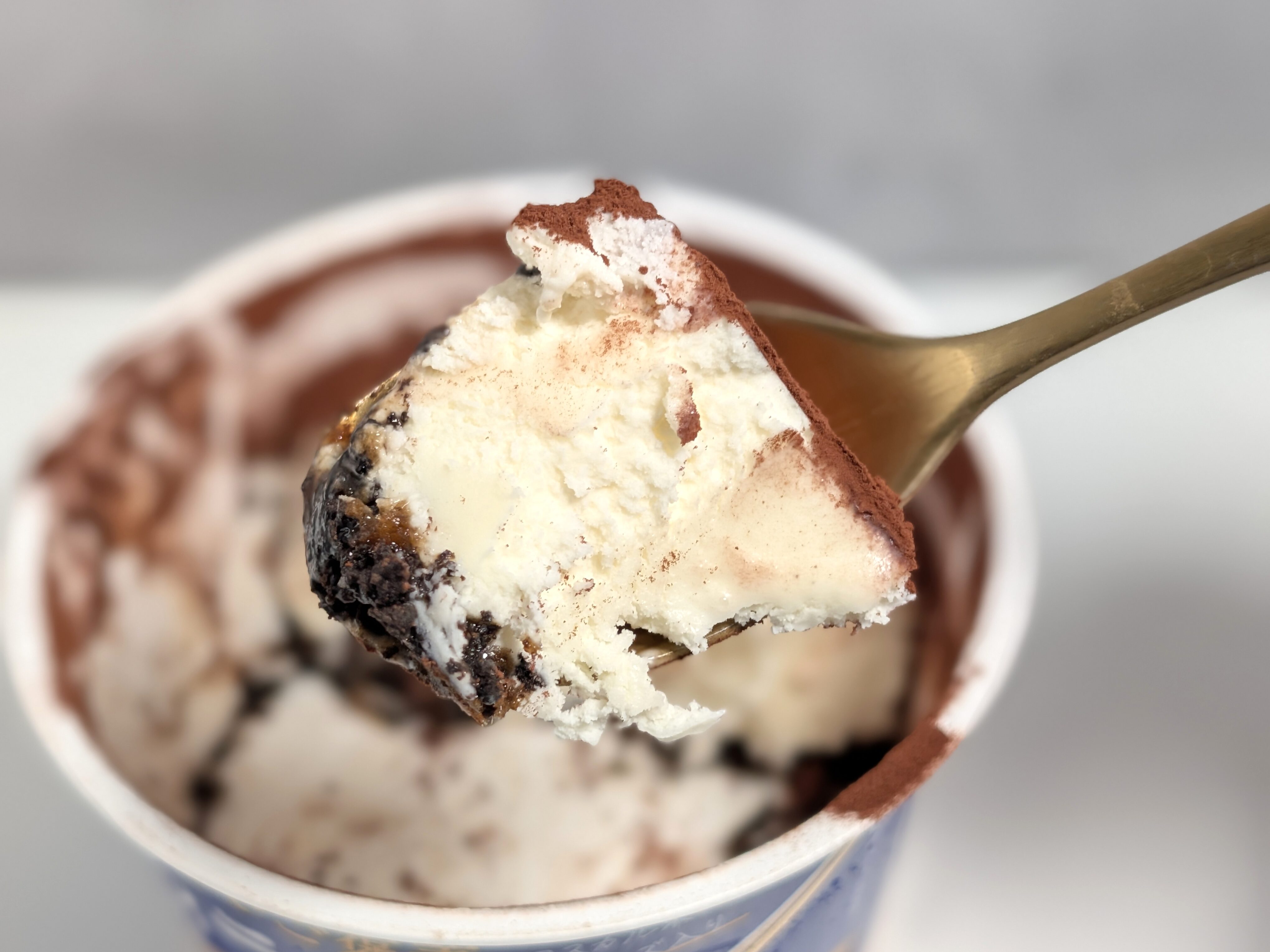 ファミリーマート、森永製菓、ティラミスアイス (1)