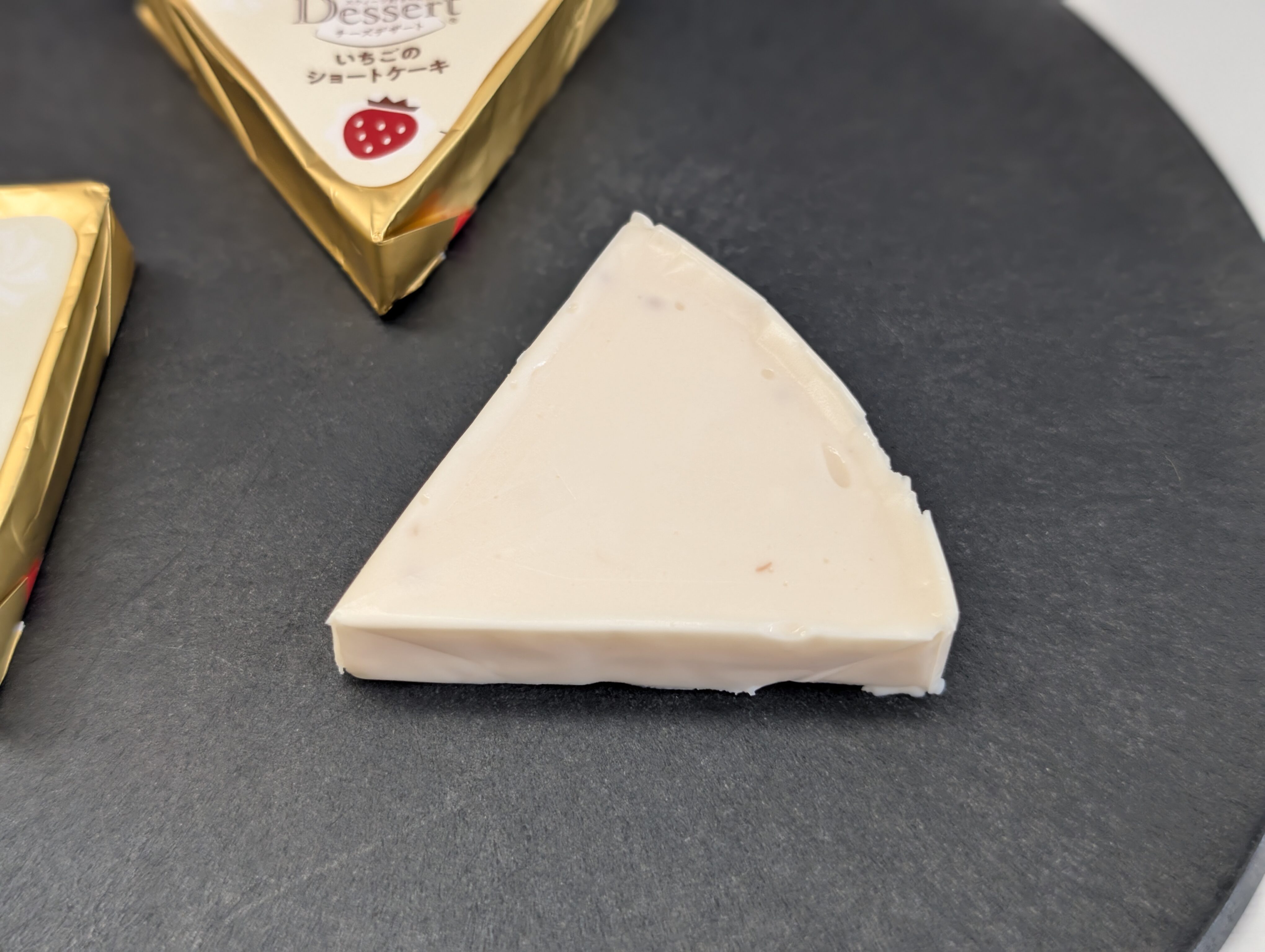 QBBチーズデザートに「いちごのショートケーキ」