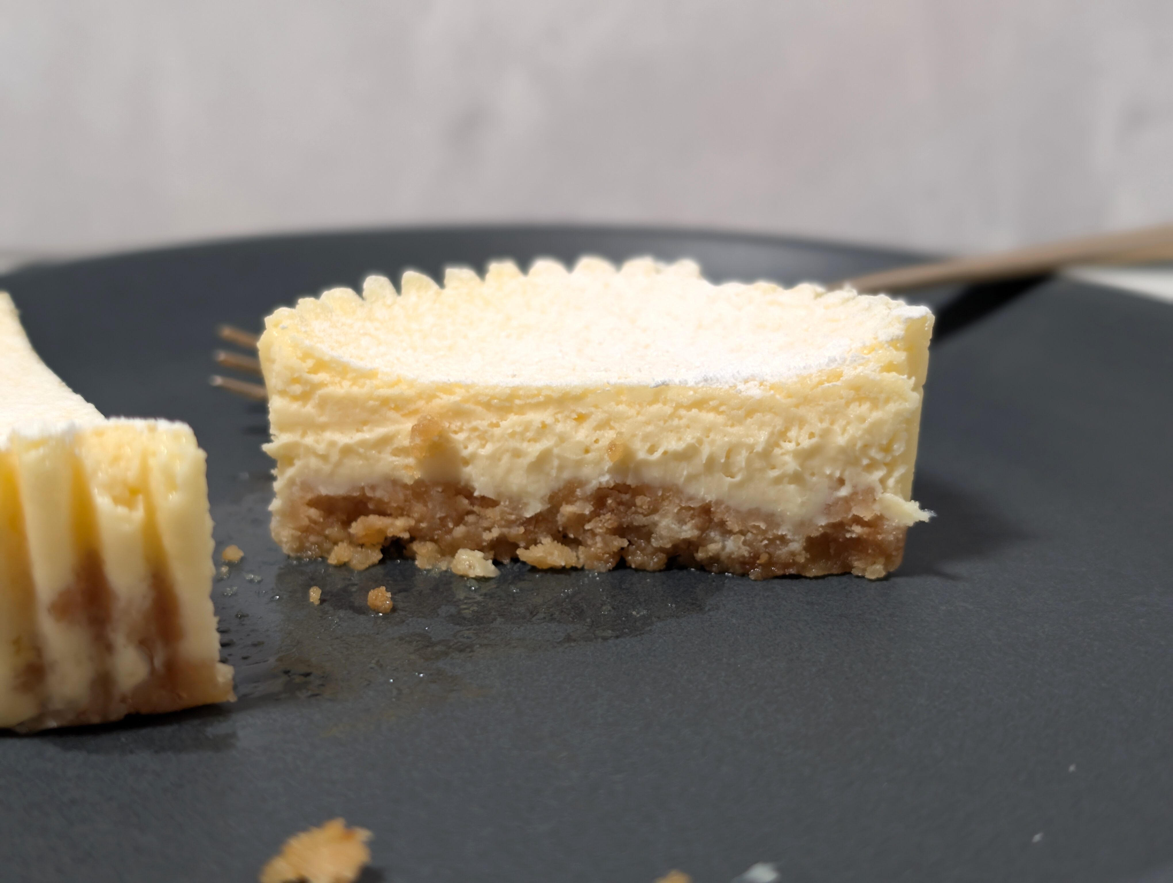 セブンイレブン、とろ生食感チーズケーキ さわやか仕立て