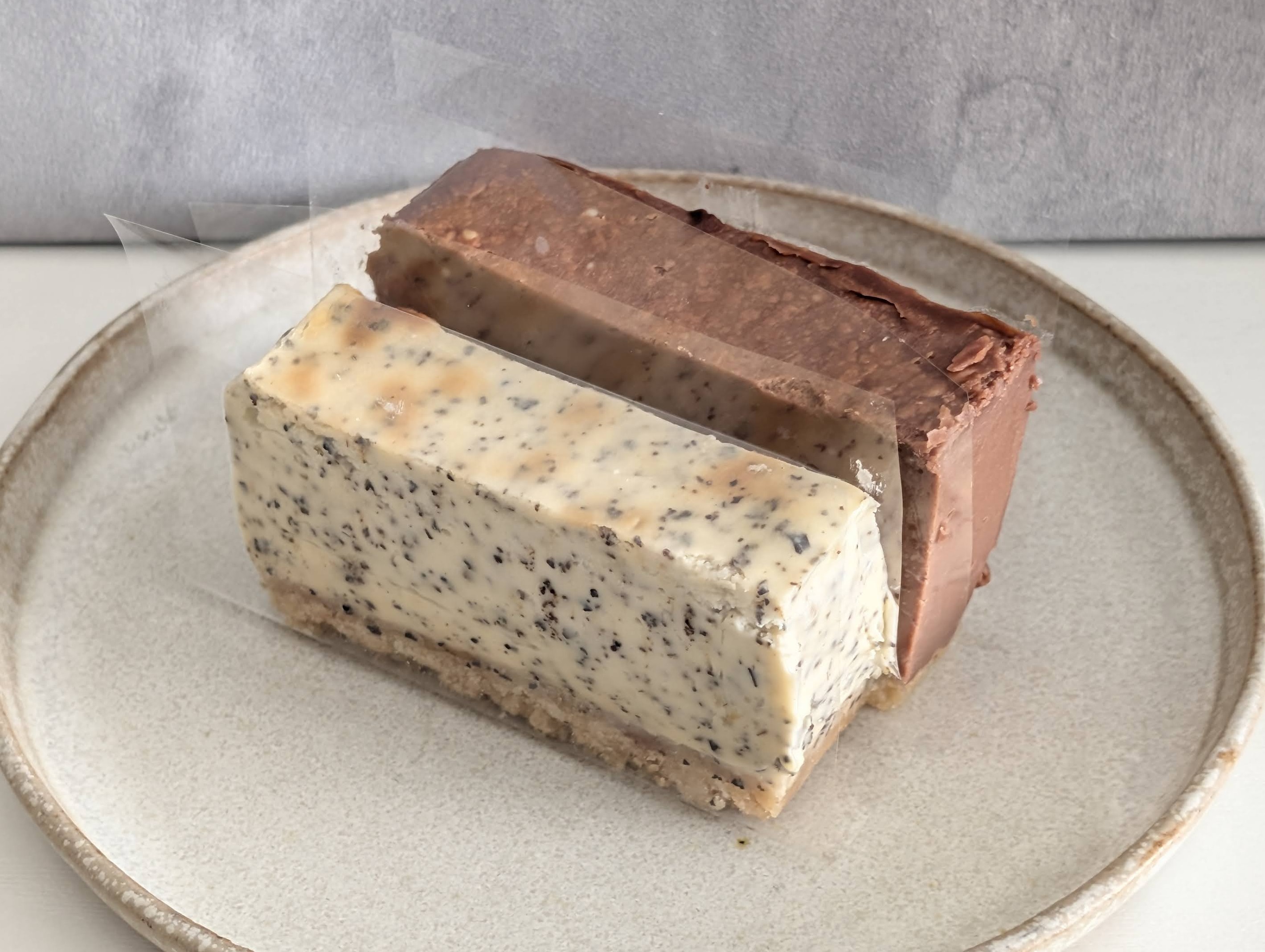 鷺ノ宮のチーズケーキ専門店 IL CACIO（イルカーチョ）のアールグレイとチョコラータ2026年3月16日