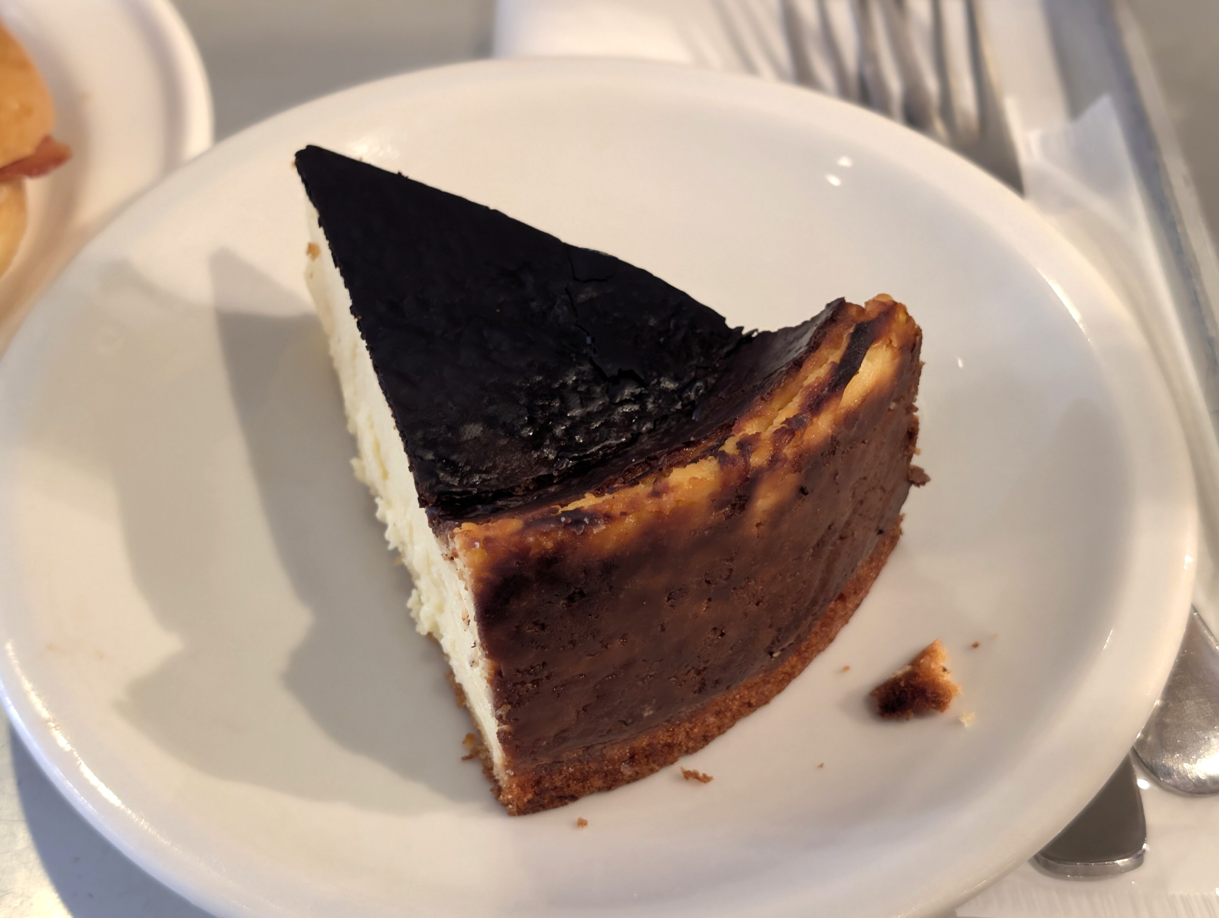 ローステッドコーヒー（Roasted COFFEE LABORATORY） (バスクチーズケーキ) (1)