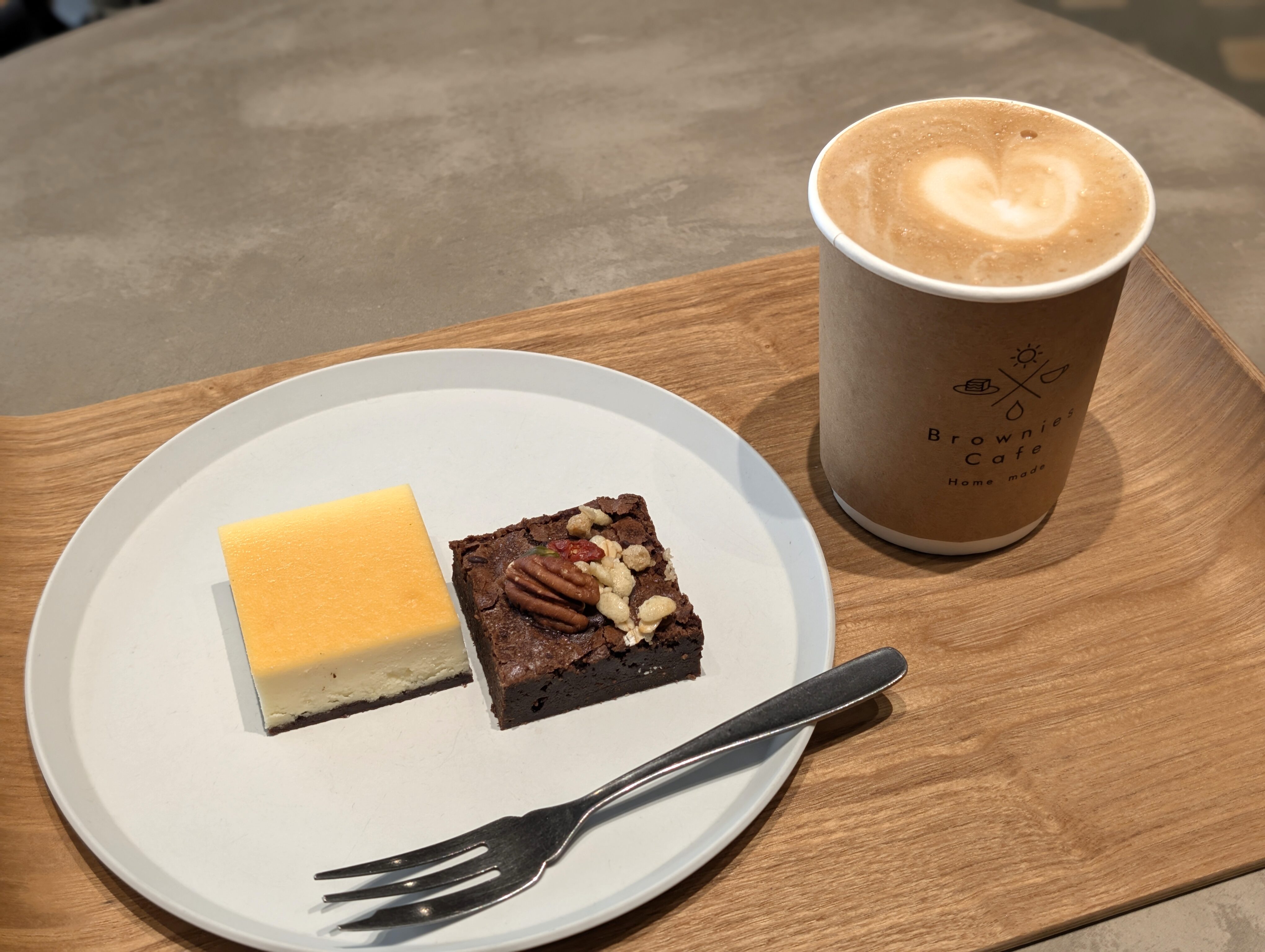 【ブラウニーズカフェ 江古田】チーズケーキ