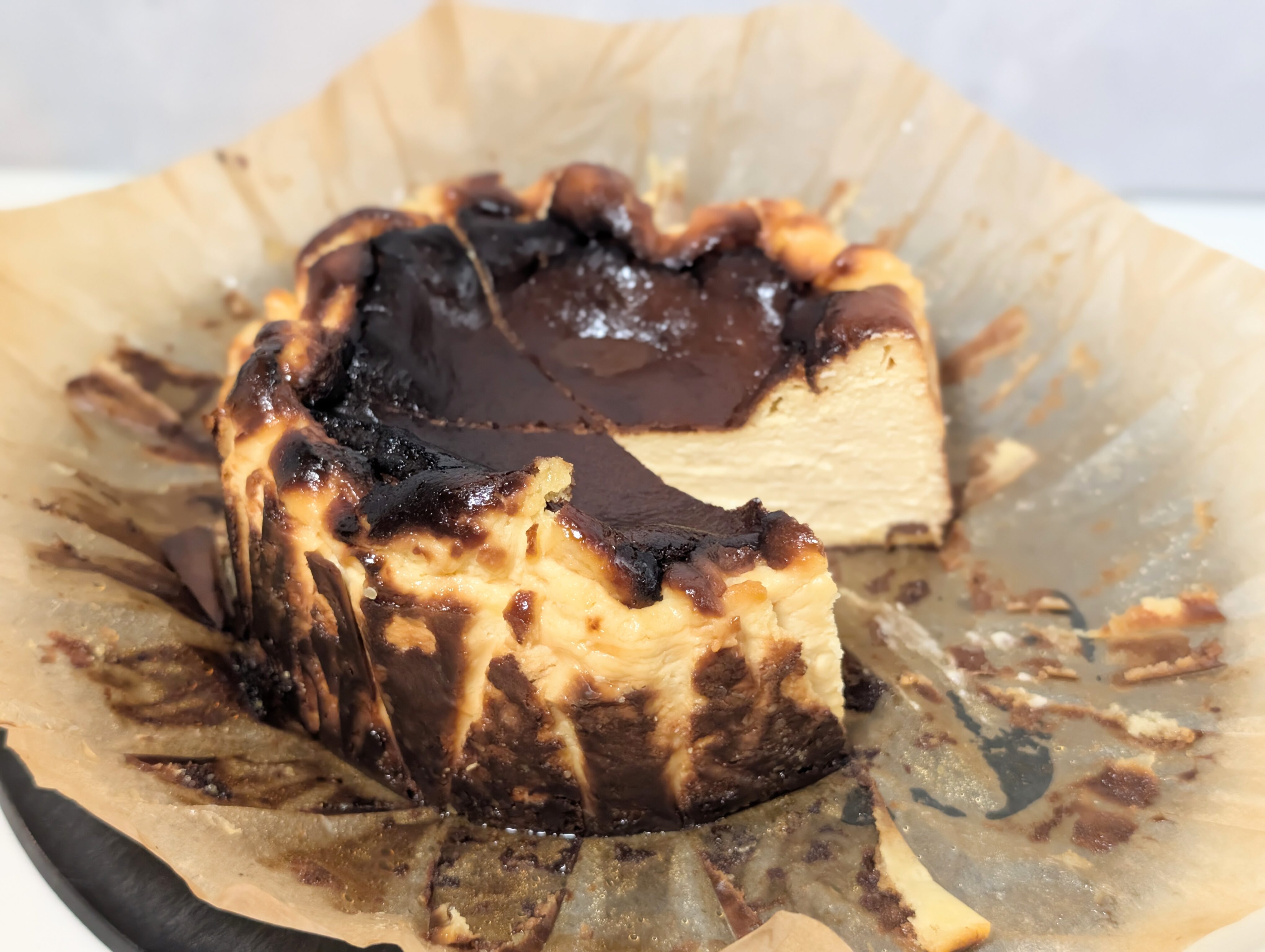 ラニーチーズ（RUNNY CHEESE）【チーズに溺れる】グルテンフリーバスクチーズケーキ 4号.PORTRAIT