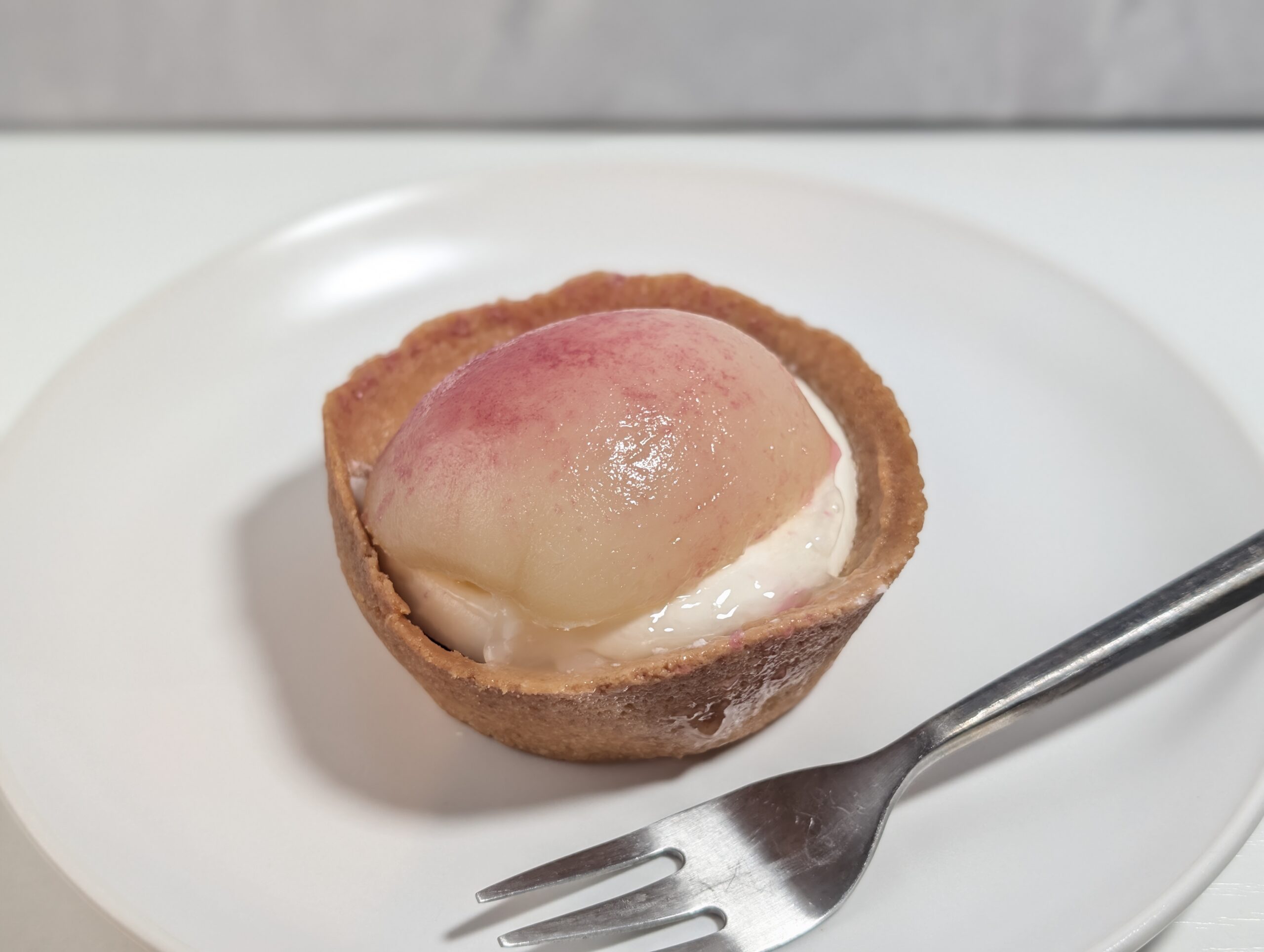 ローソン ごろっと1/2個分！桃のタルト
