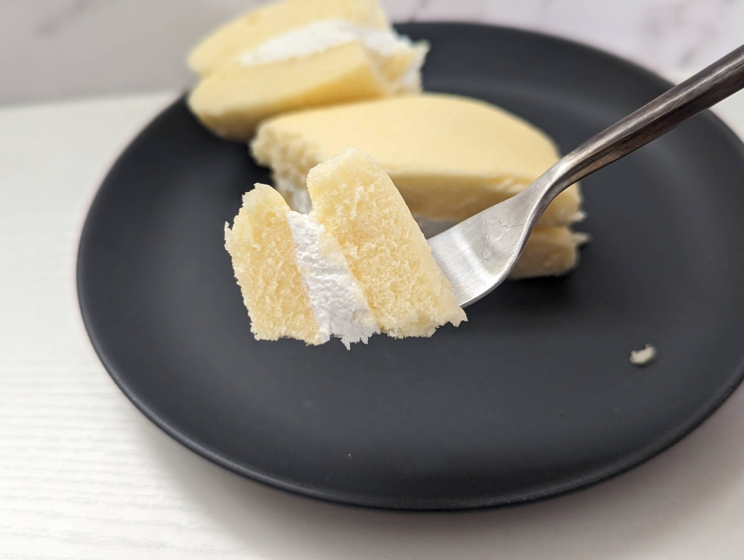 山崎製パン・ローソンストア100「チーズ蒸しケーキサンド マスカルポーネクリーム」2024年3月8日 