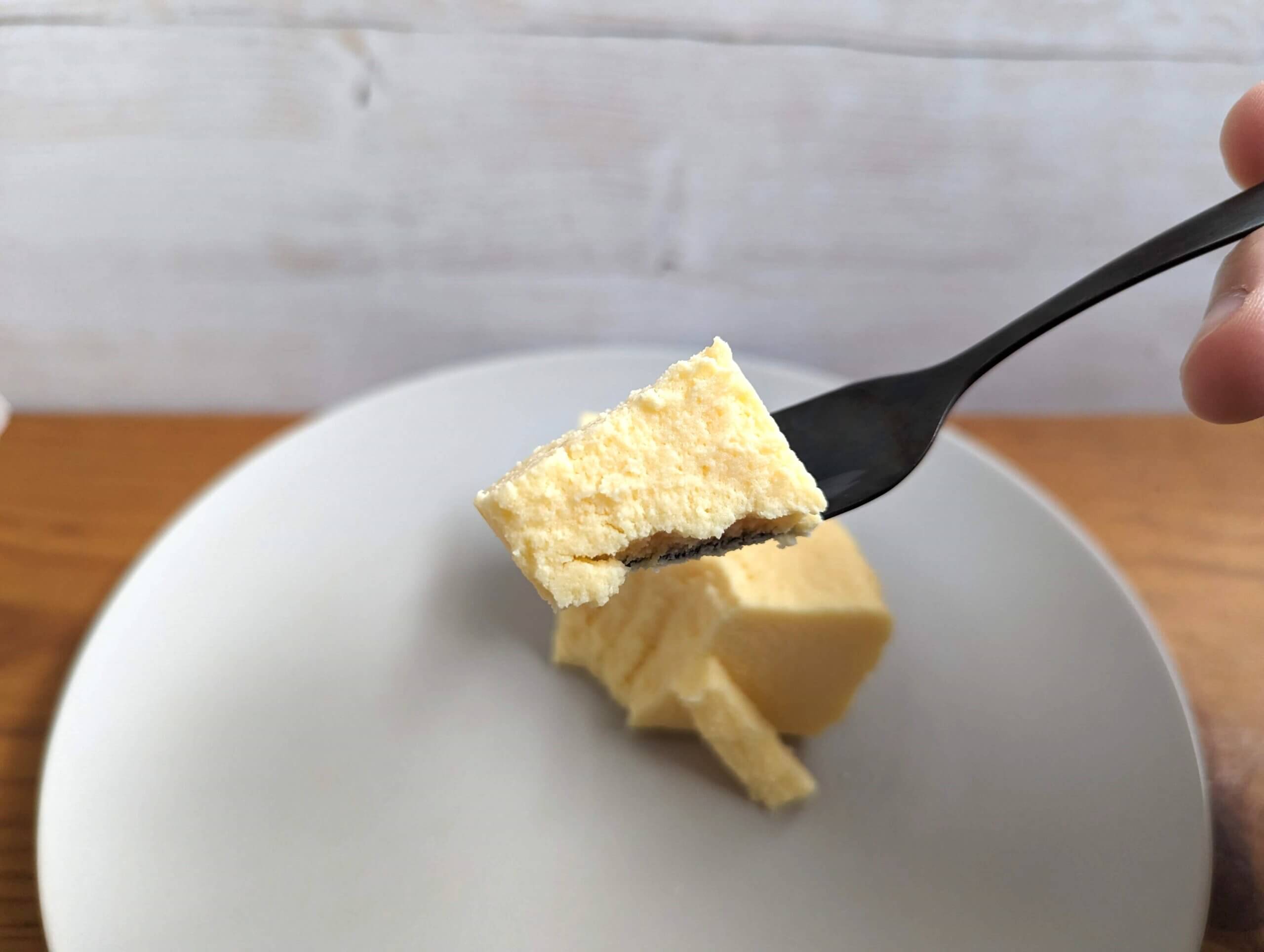 成城石井・「紙包み」シチリアレモンとマスカルポーネのベイクドチーズケーキ (4)