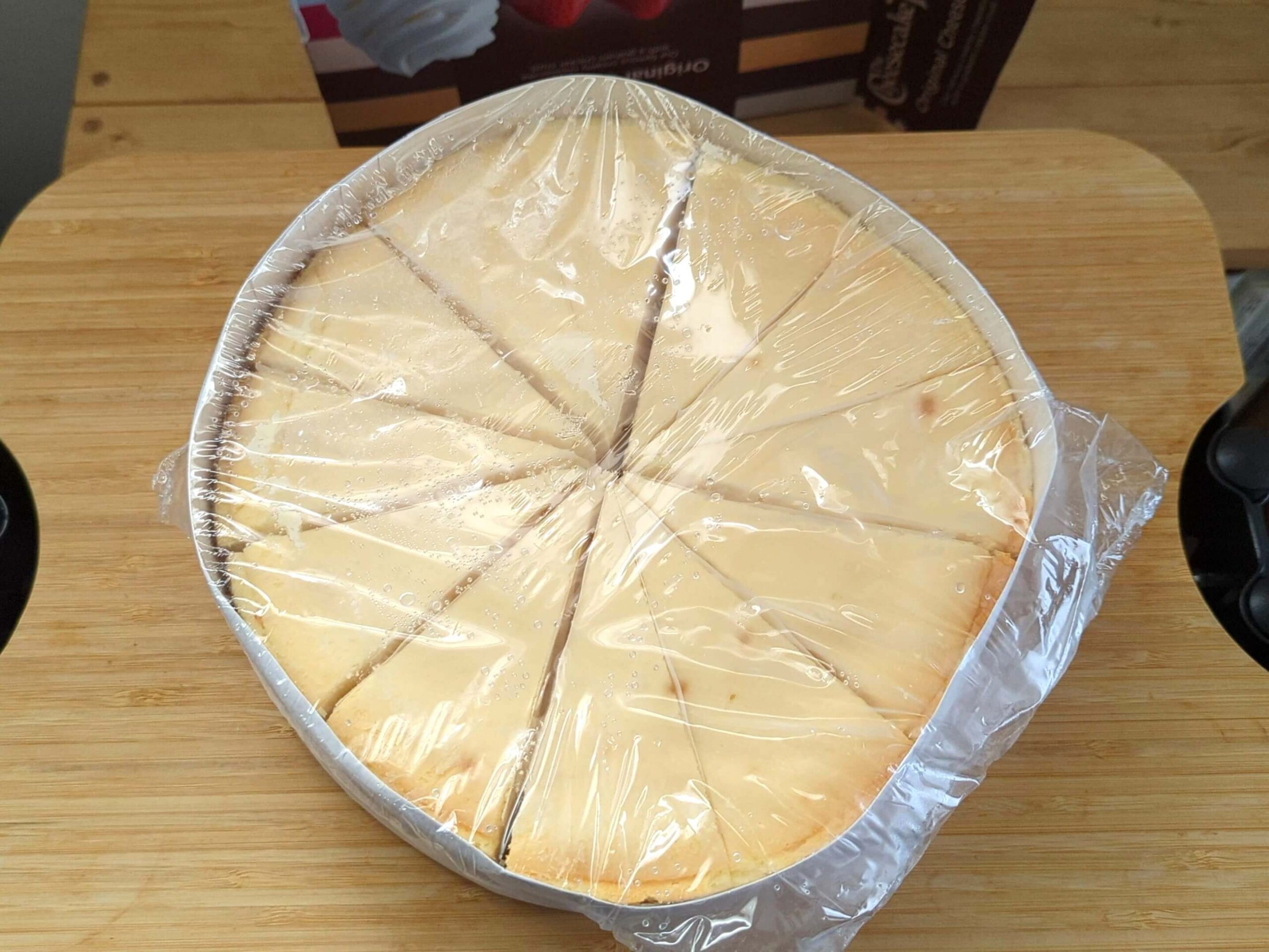 コストコ(COSTCO)のTHE CHEESECAKE FACTORY オリジナルチーズケーキ (6)