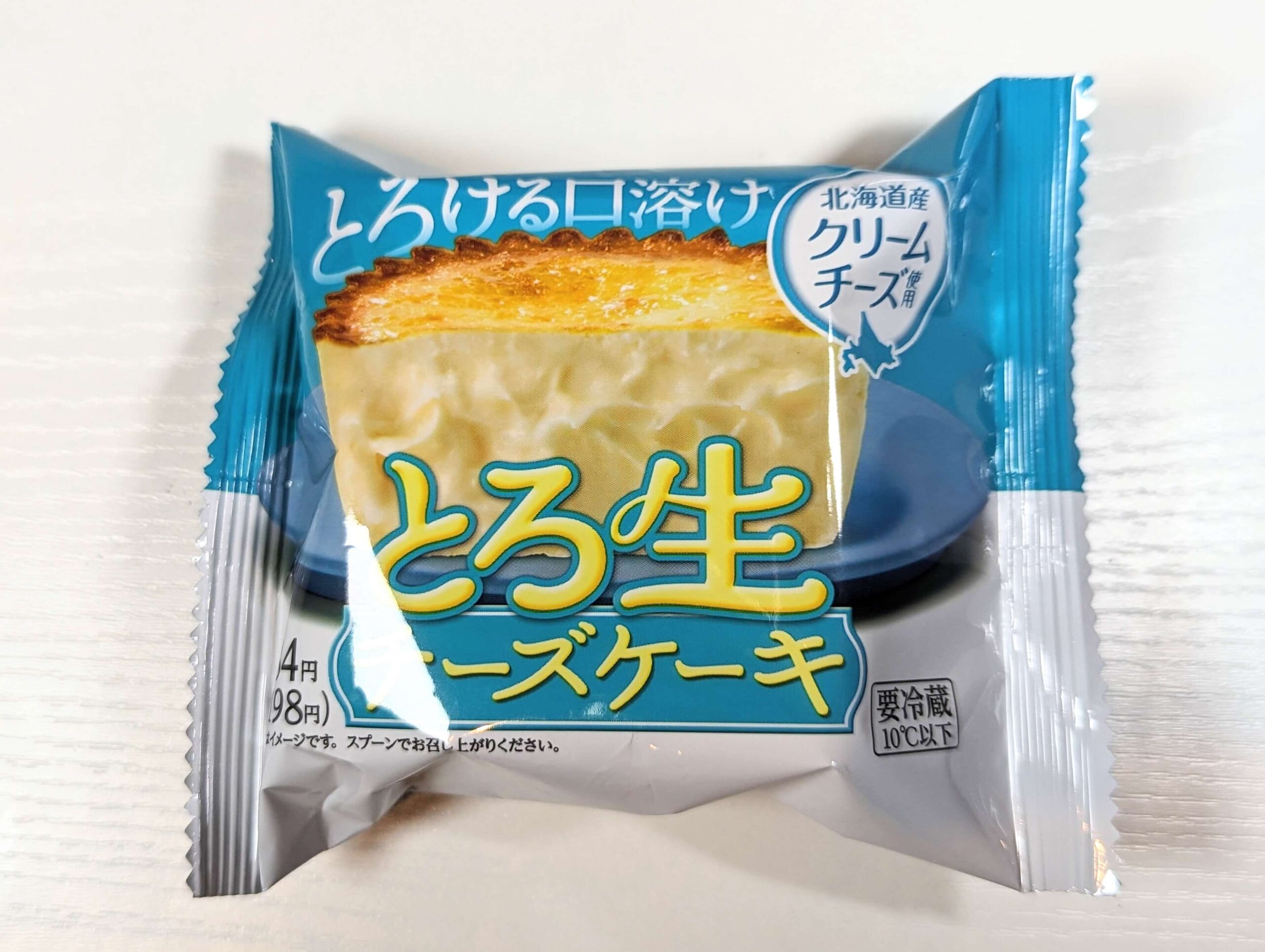 ファミリーマート・関東限定「とろ生チーズケーキ」2024年3月14日 (2)