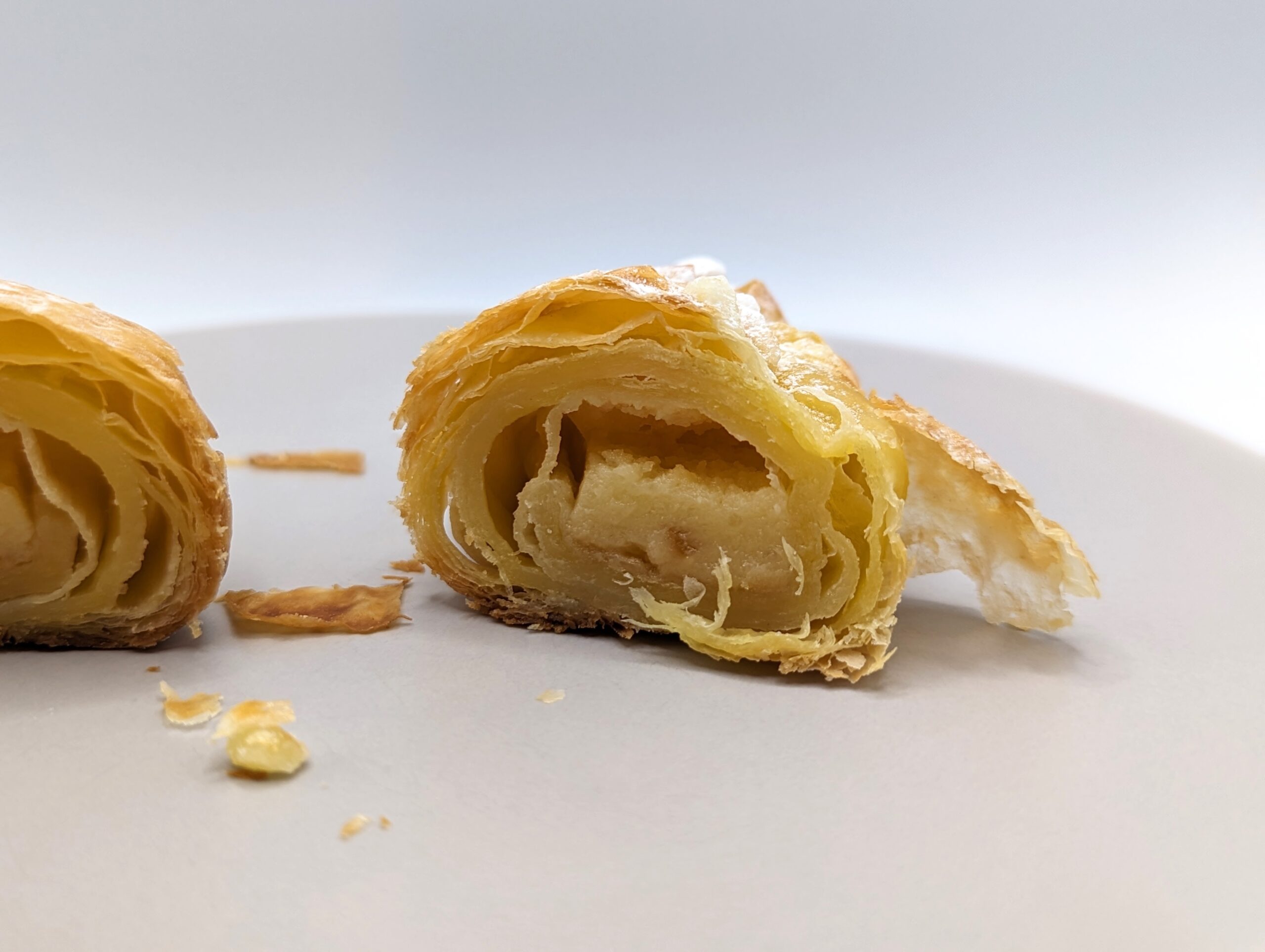 ヴィ・ド・フランスのレモンチーズケーキクロワッサンの写真 (9)