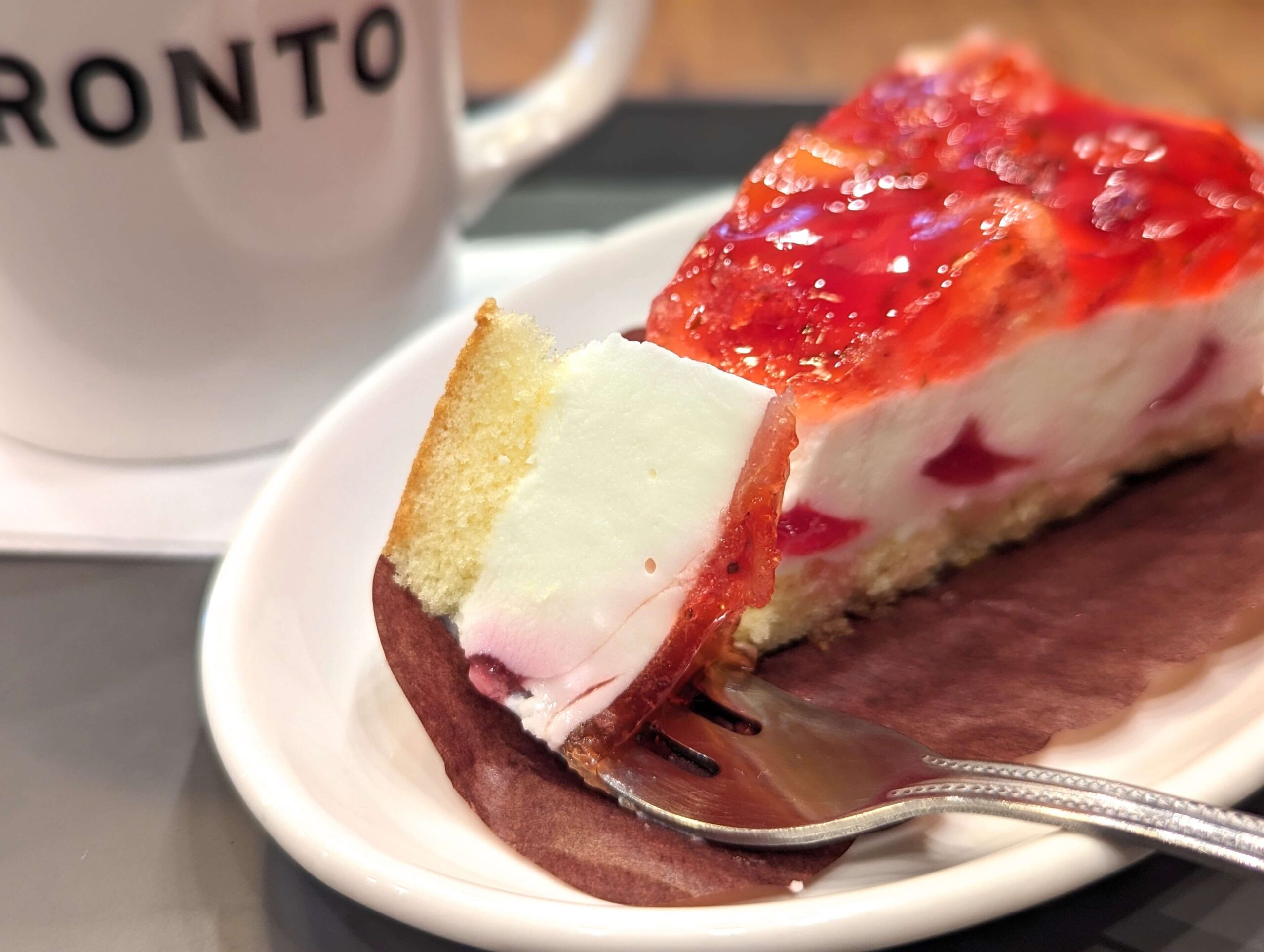 「プロント」苺のレアチーズケーキ (11)