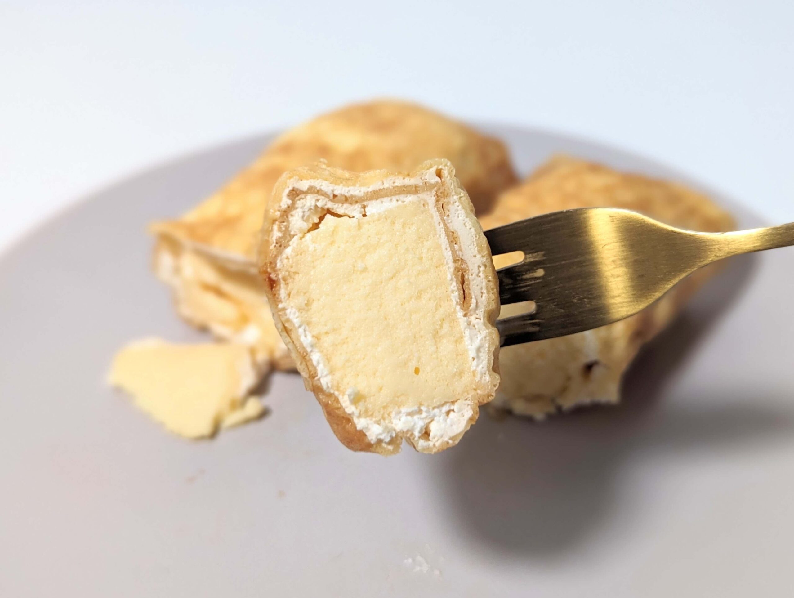 山崎製パン「俺が食べたいバスク風チーズケーキ入りクレープ」2024年4月27日 (13)