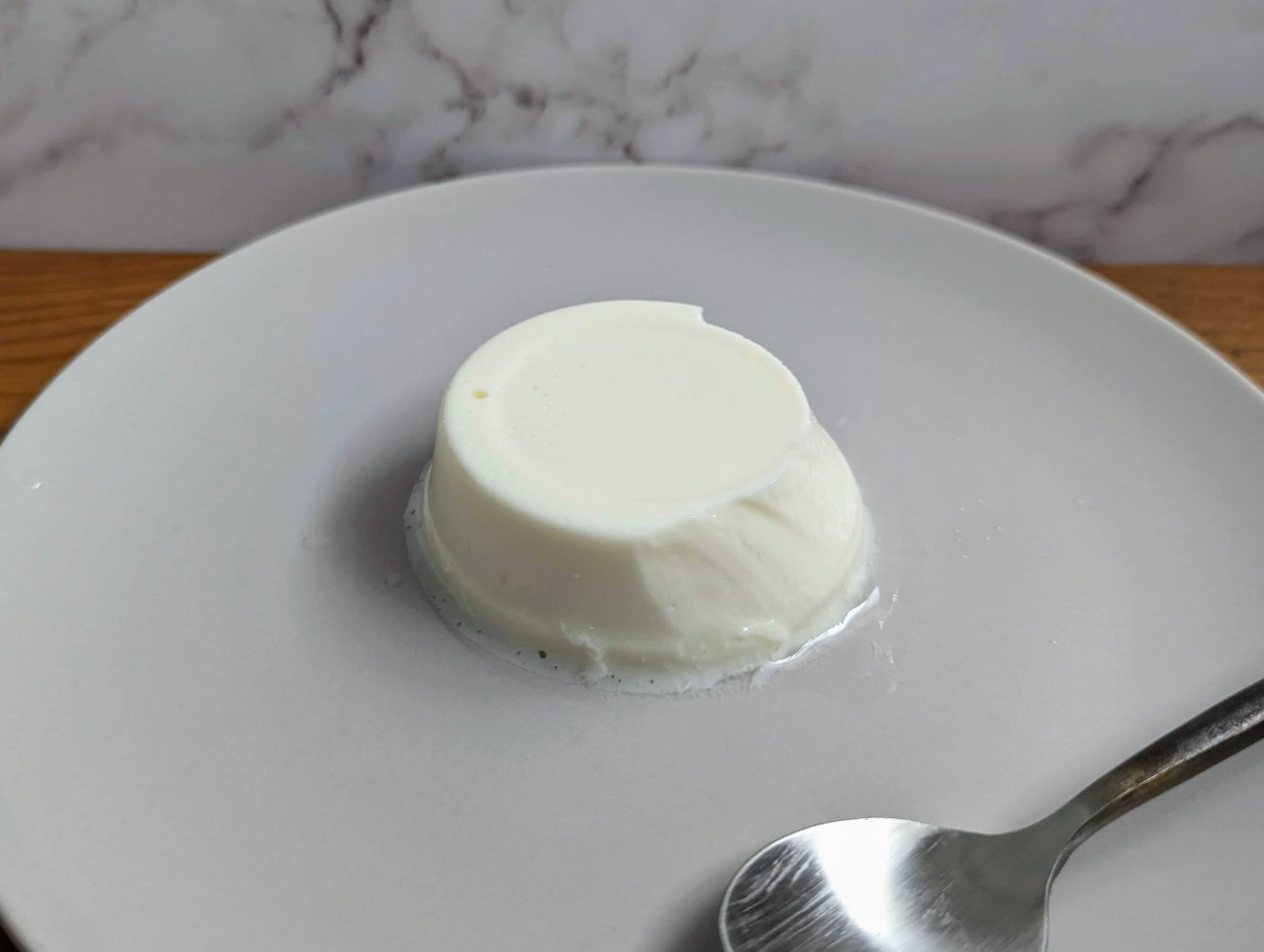 モロゾフの白いチーズケーキ 酪（SHIROI CHEESECAKE RAKU）のマスカルポーネ (3)