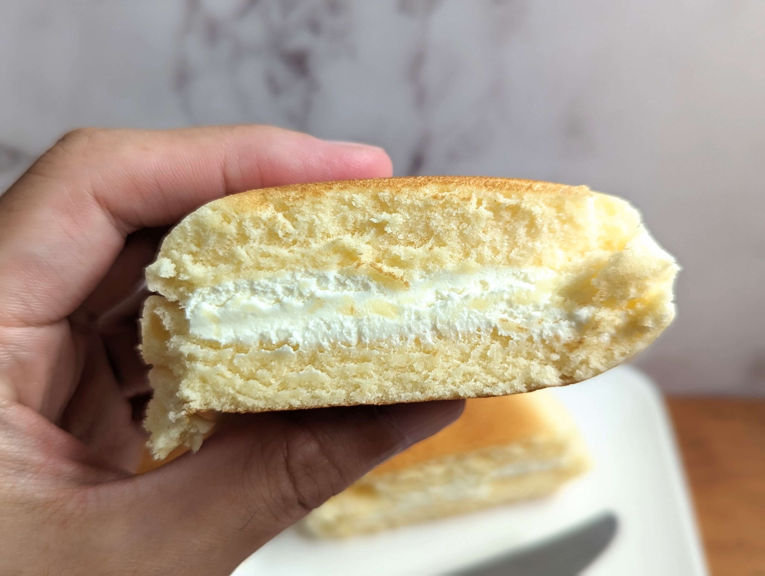 山崎製パンの海賊房太郎の王様チーズケーキ (1)