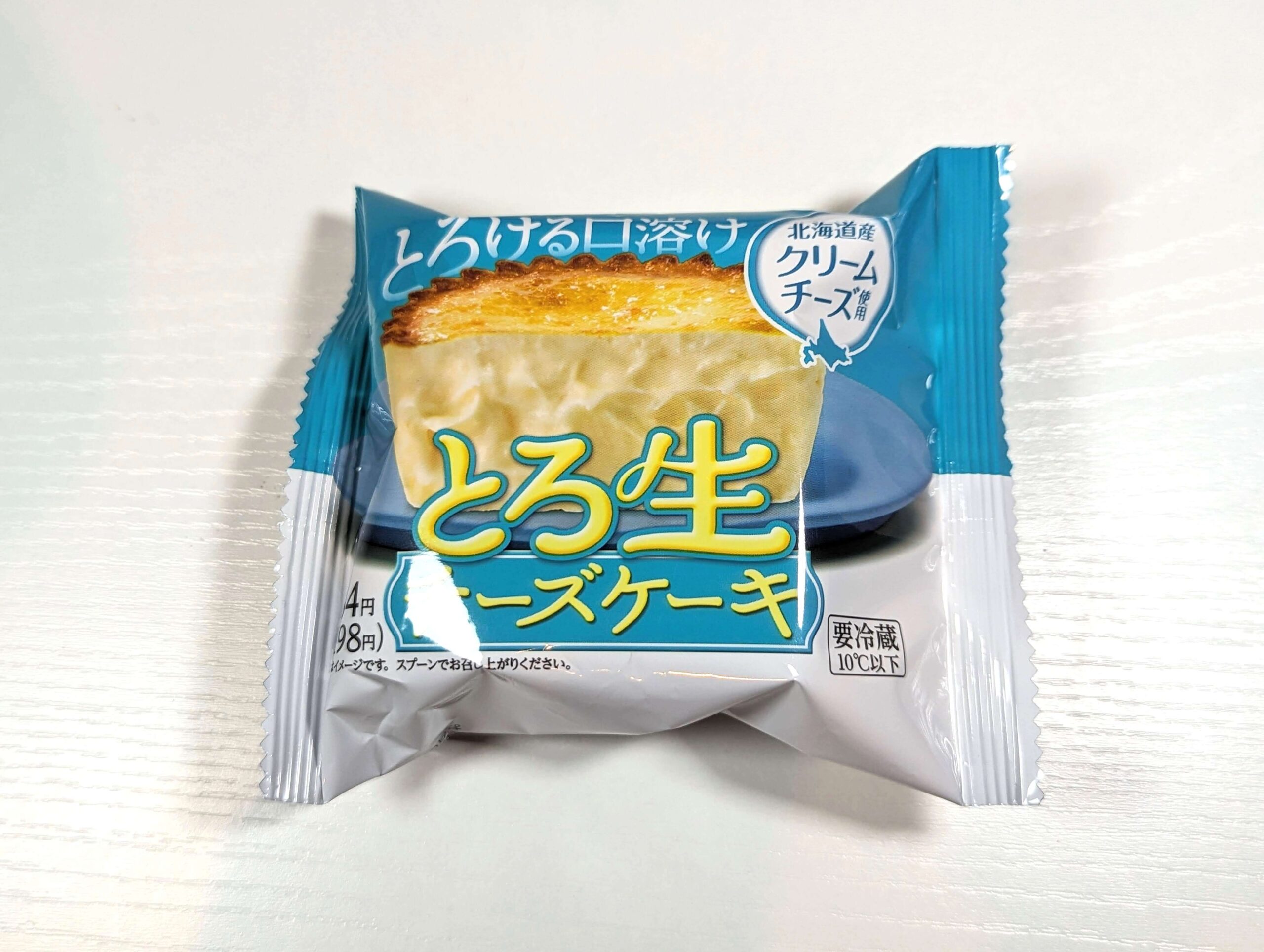 ファミリーマート・関東限定「とろ生チーズケーキ」2024年3月14日 (1)