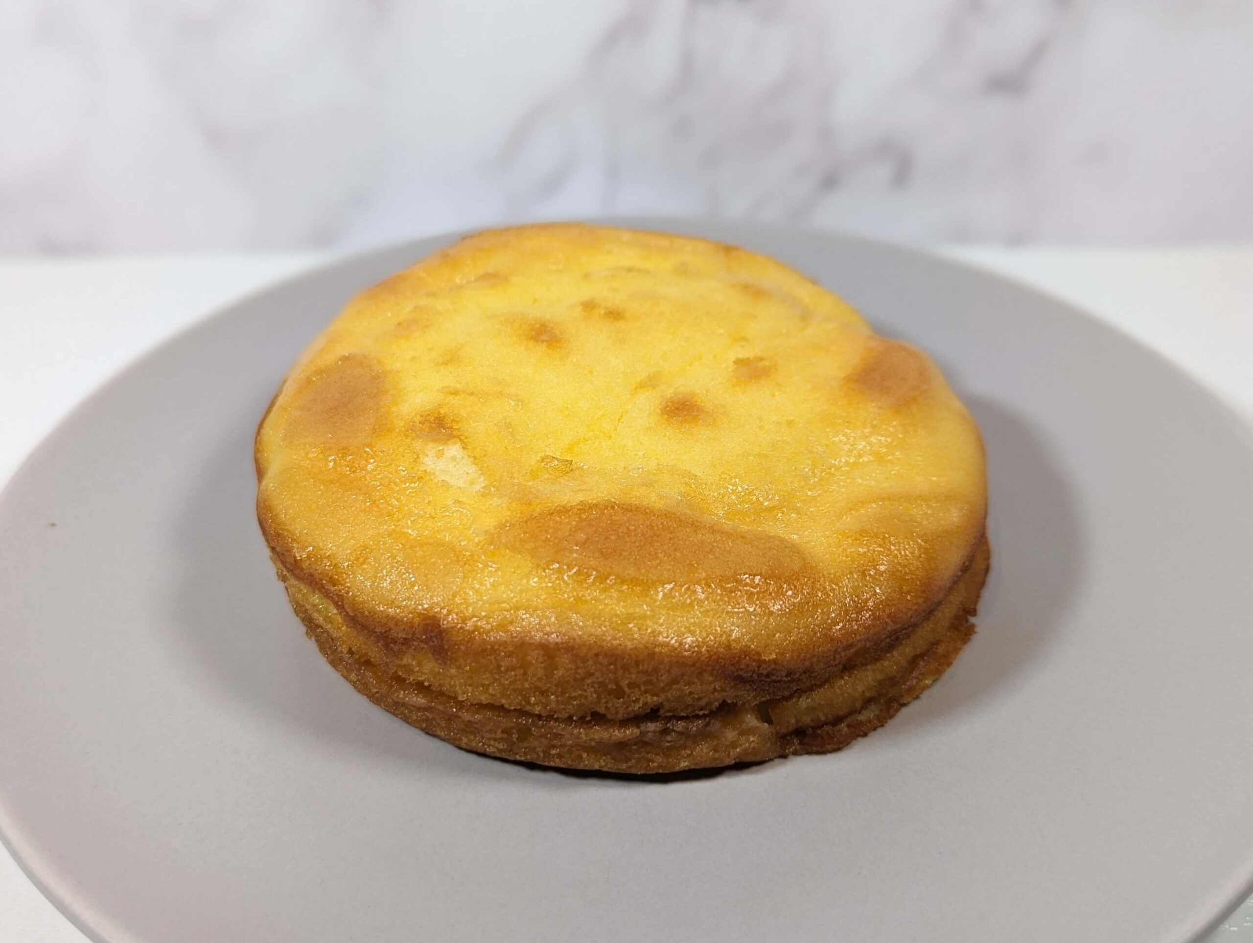 ローソンストア100・山崎製パン「焼きチーズケーキ」 20240325 (8)