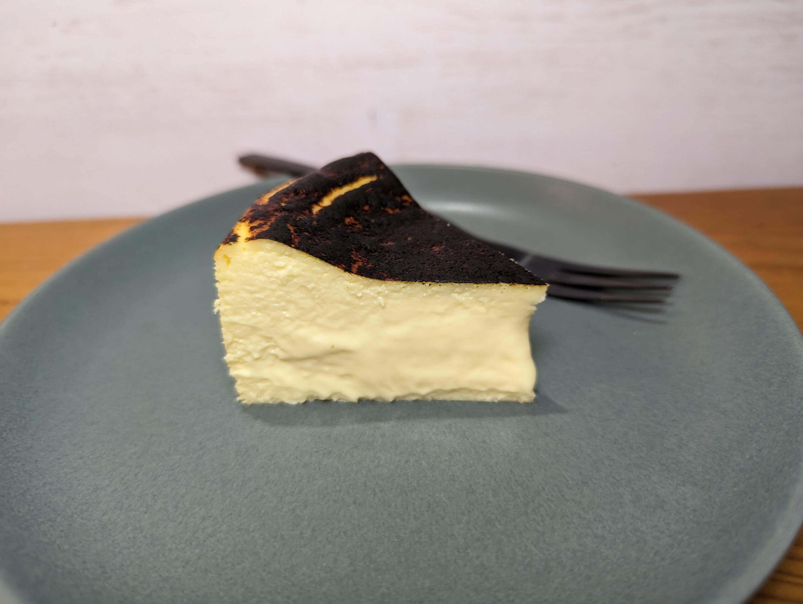BABEAR（バベアール）のスモーキーバスクチーズケーキ (5)