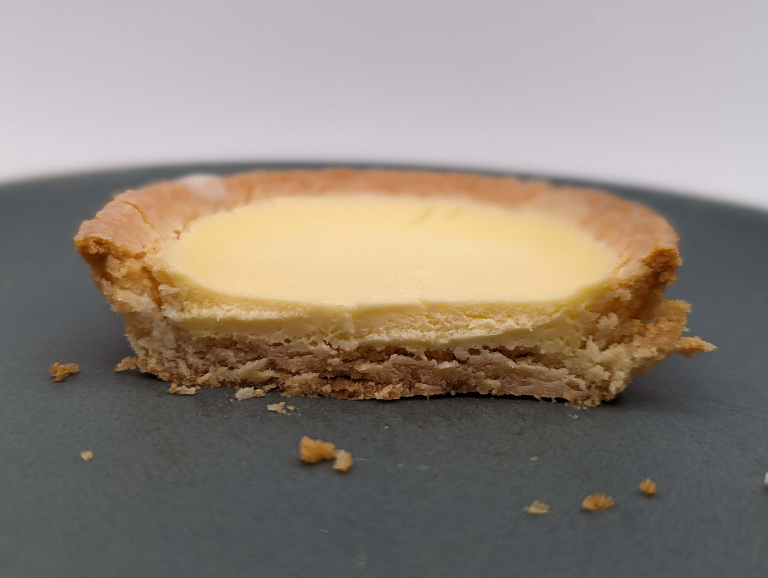 不二家（Fujiya）の北海道産チーズを使用したレアチチーズタルト (10)